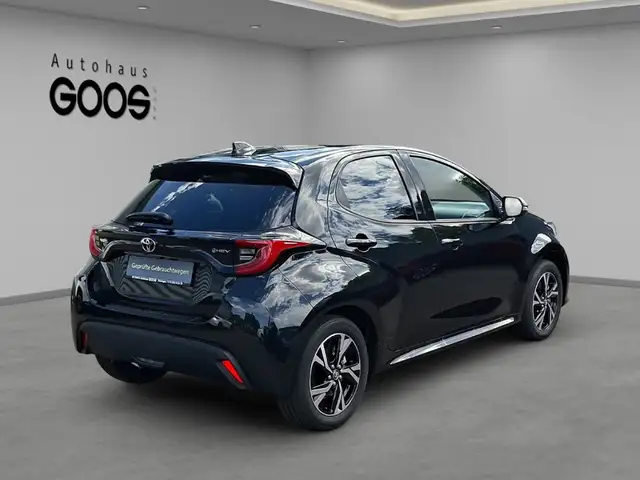 Toyota Yaris view 5