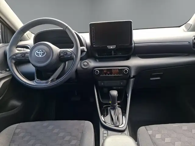 Toyota Yaris view 13