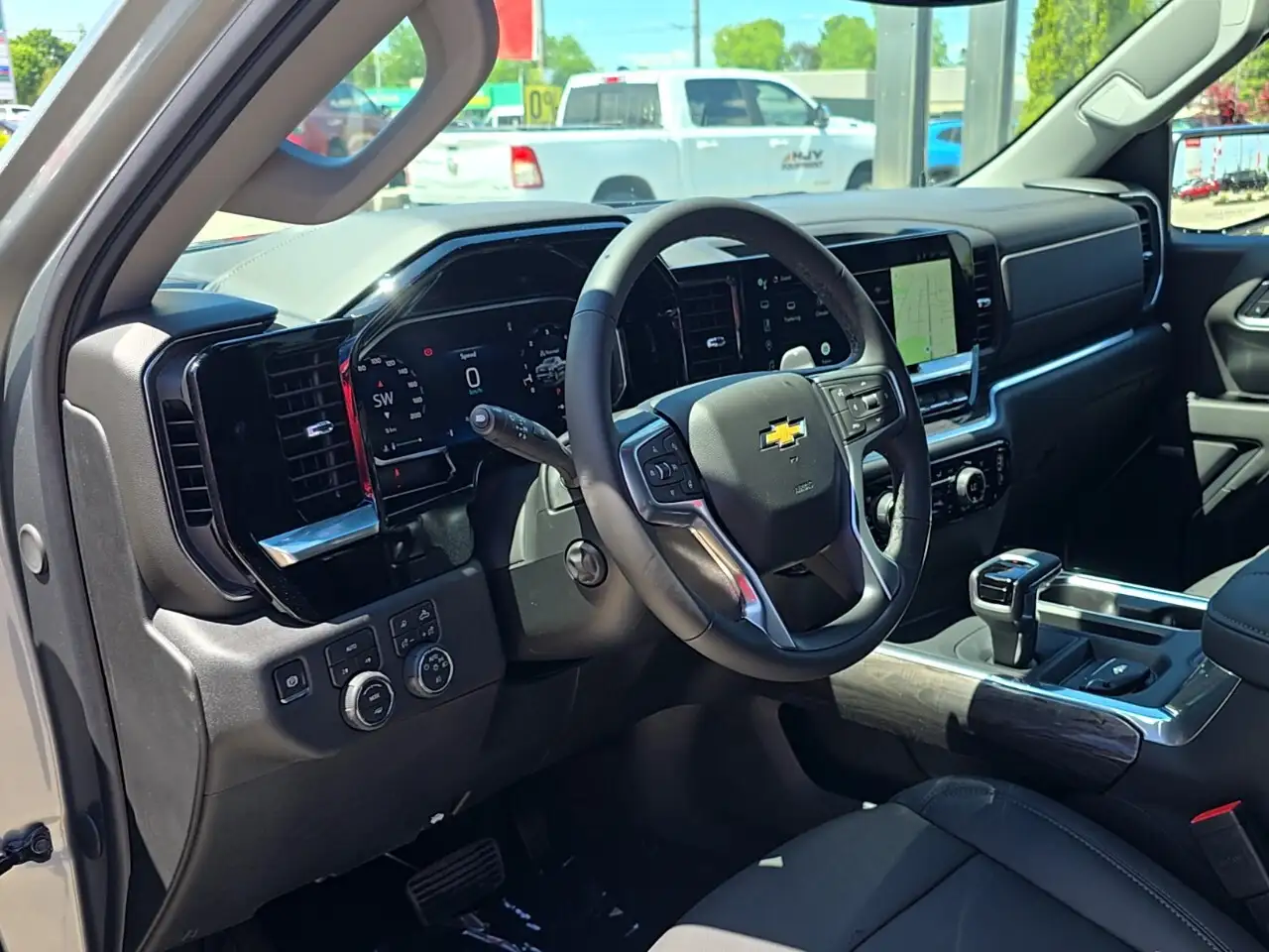 Chevrolet Silverado 1500 снимка Chevrolet Silverado 1500