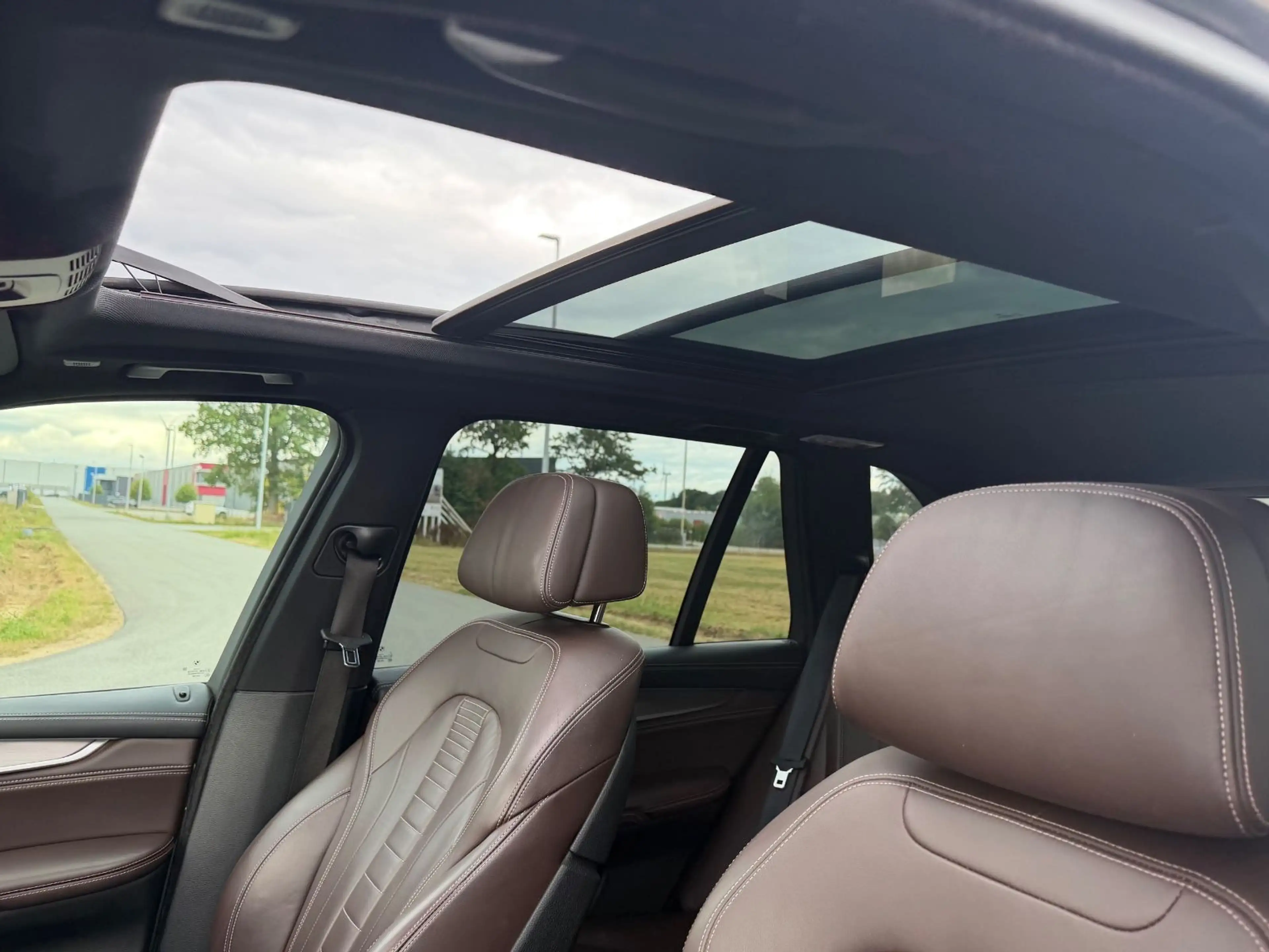 BMW X5 xDrive 30d 258 ps M Sport Voll aust — photo 12