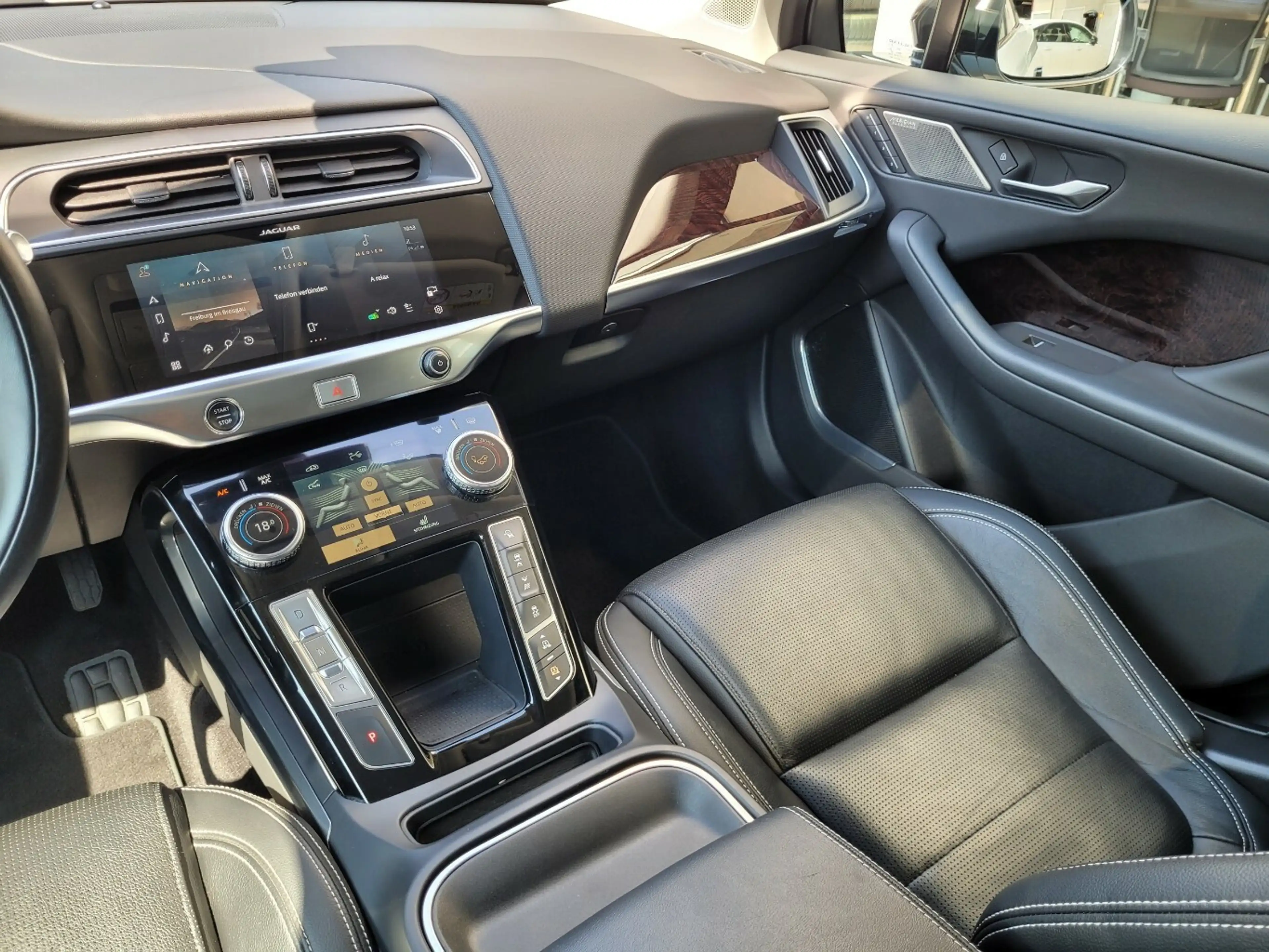 Jaguar I-Pace EV400 S*PANO*Matrix-LED*Luftfederung*3 Pakete* — photo 8