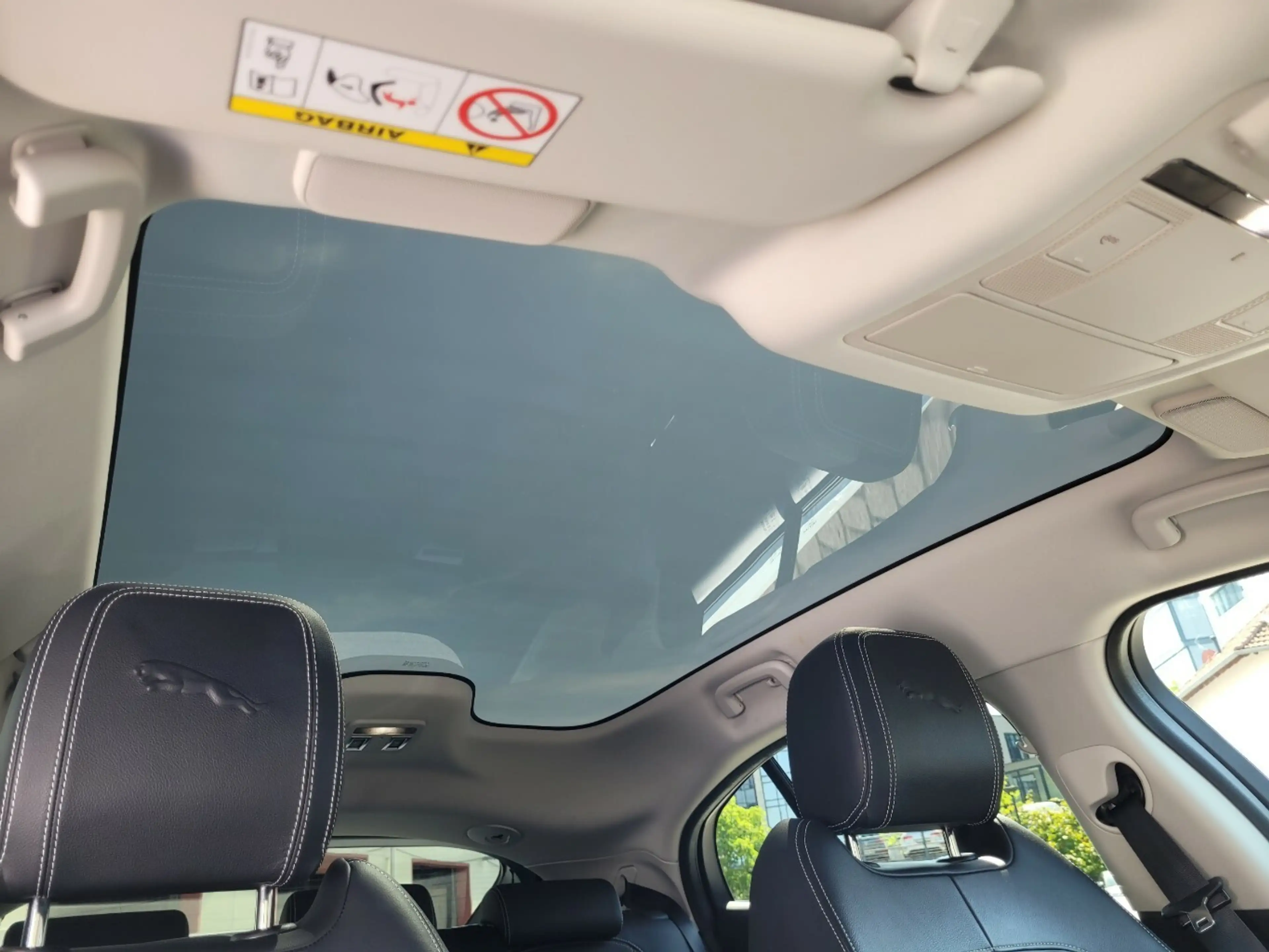 Jaguar I-Pace EV400 S*PANO*Matrix-LED*Luftfederung*3 Pakete* — photo 11
