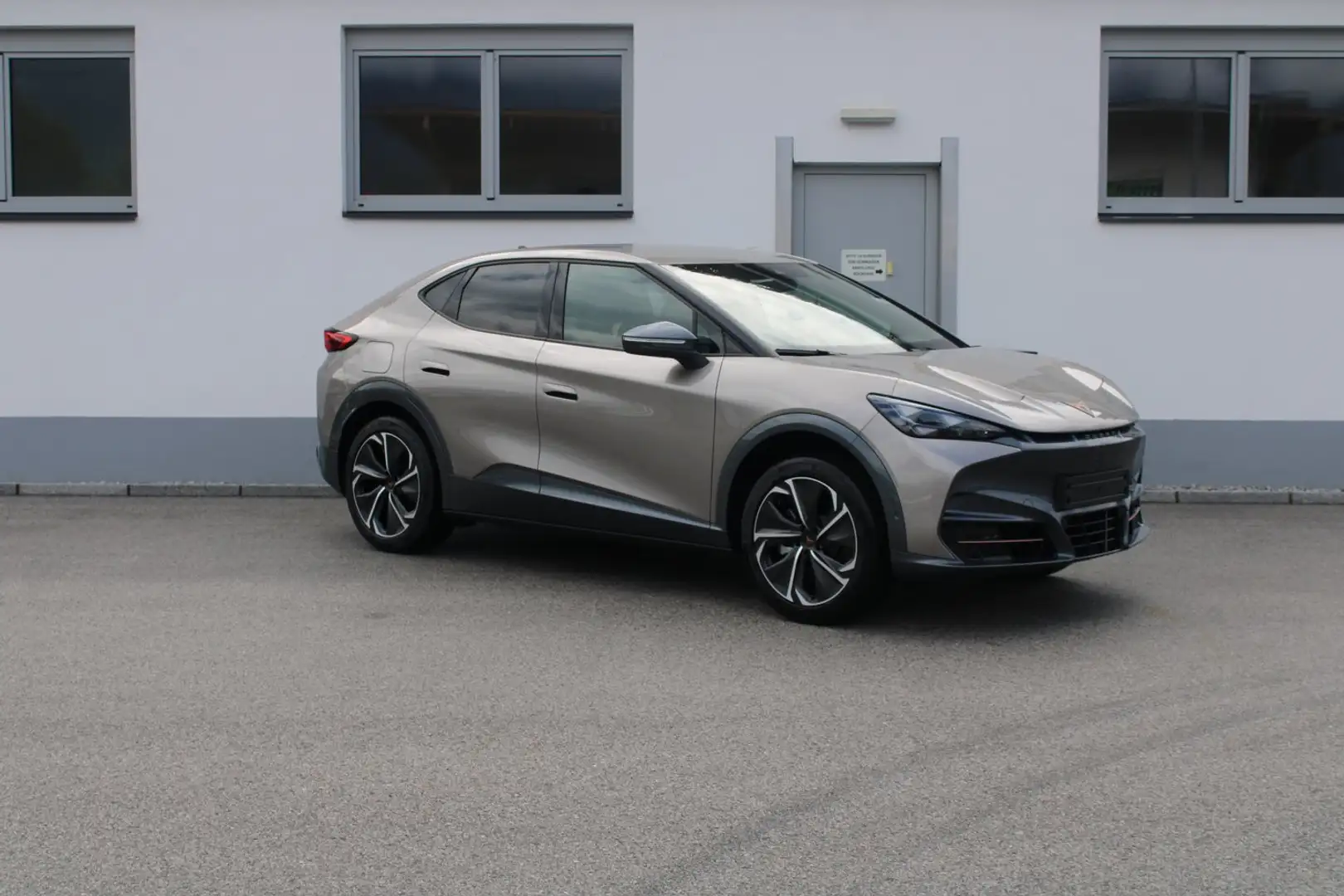 CUPRA Tavascan VZ 4Drive 250kW/340PS Gelb - 1