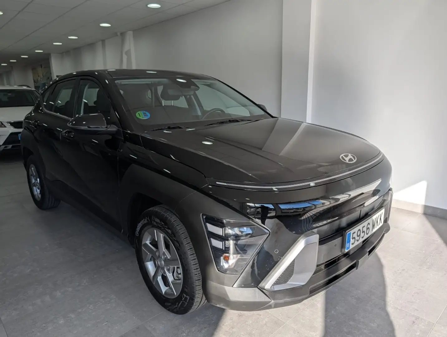 Hyundai KONA HEV 1.6 GDI Maxx DT Schwarz - 2