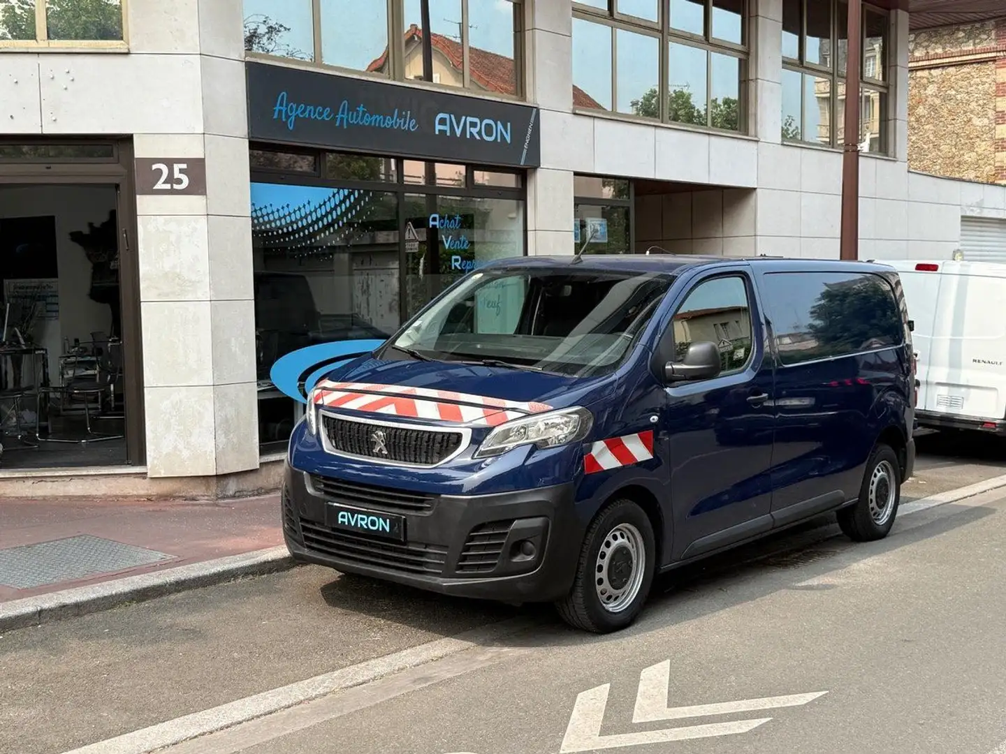 Peugeot Expert III 2.0 BLUEHDI 120 S&S STANDARD Blau - 1