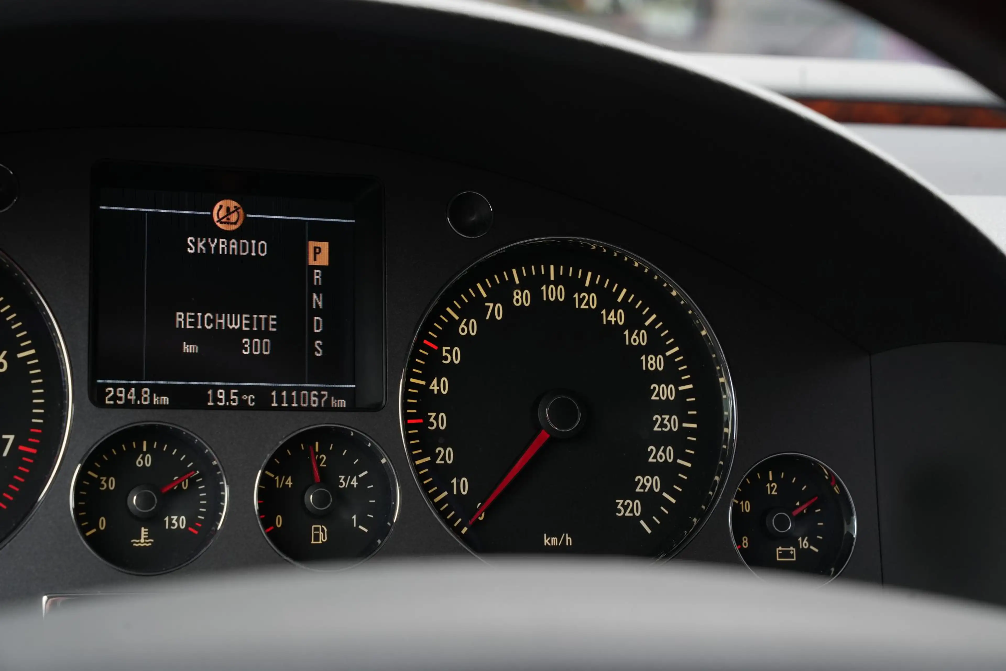 Volkswagen Phaeton 4.2 V8 4p. Lang LWB Youngtimer Stoelclima Massage — photo 45
