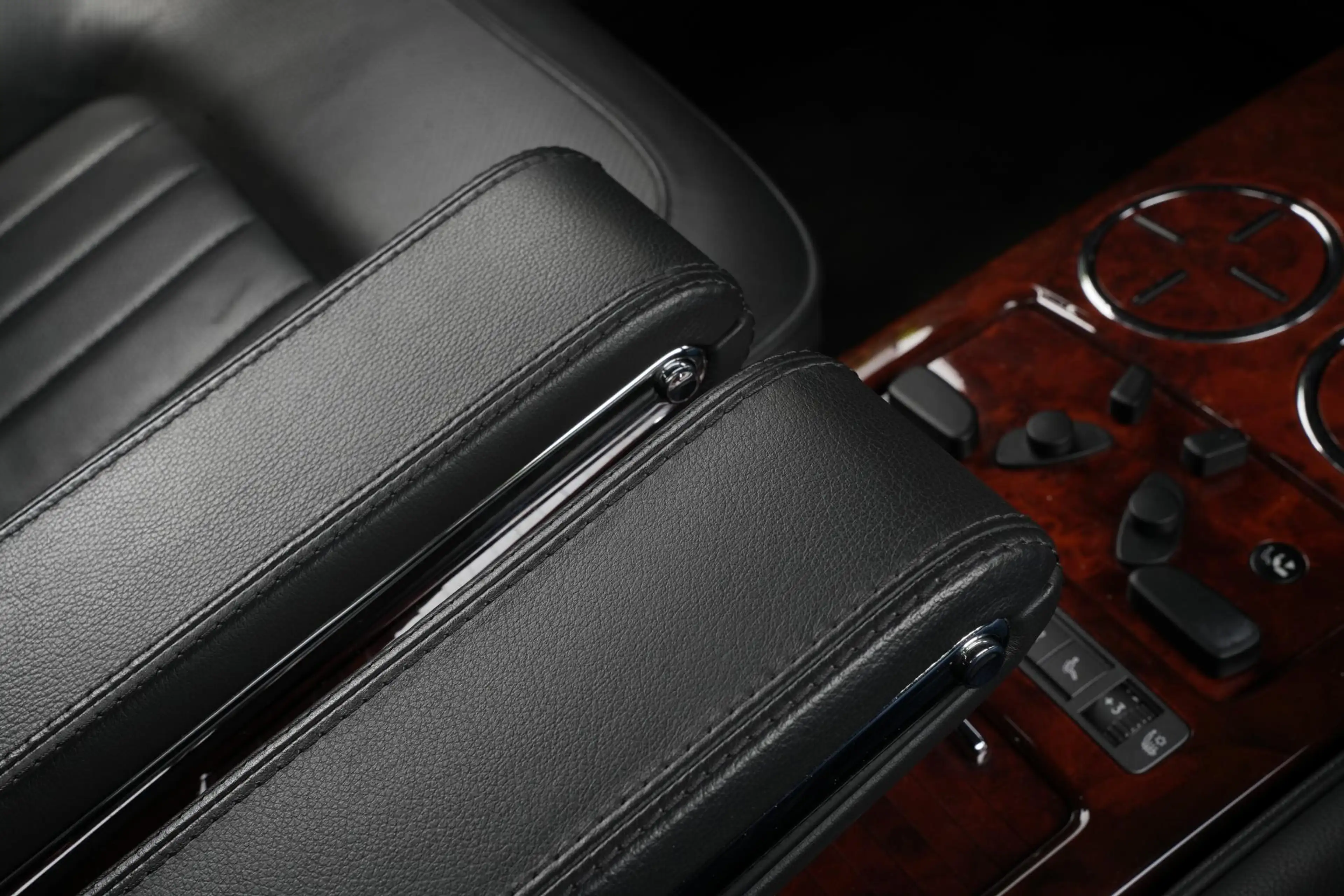Volkswagen Phaeton 4.2 V8 4p. Lang LWB Youngtimer Stoelclima Massage — photo 28