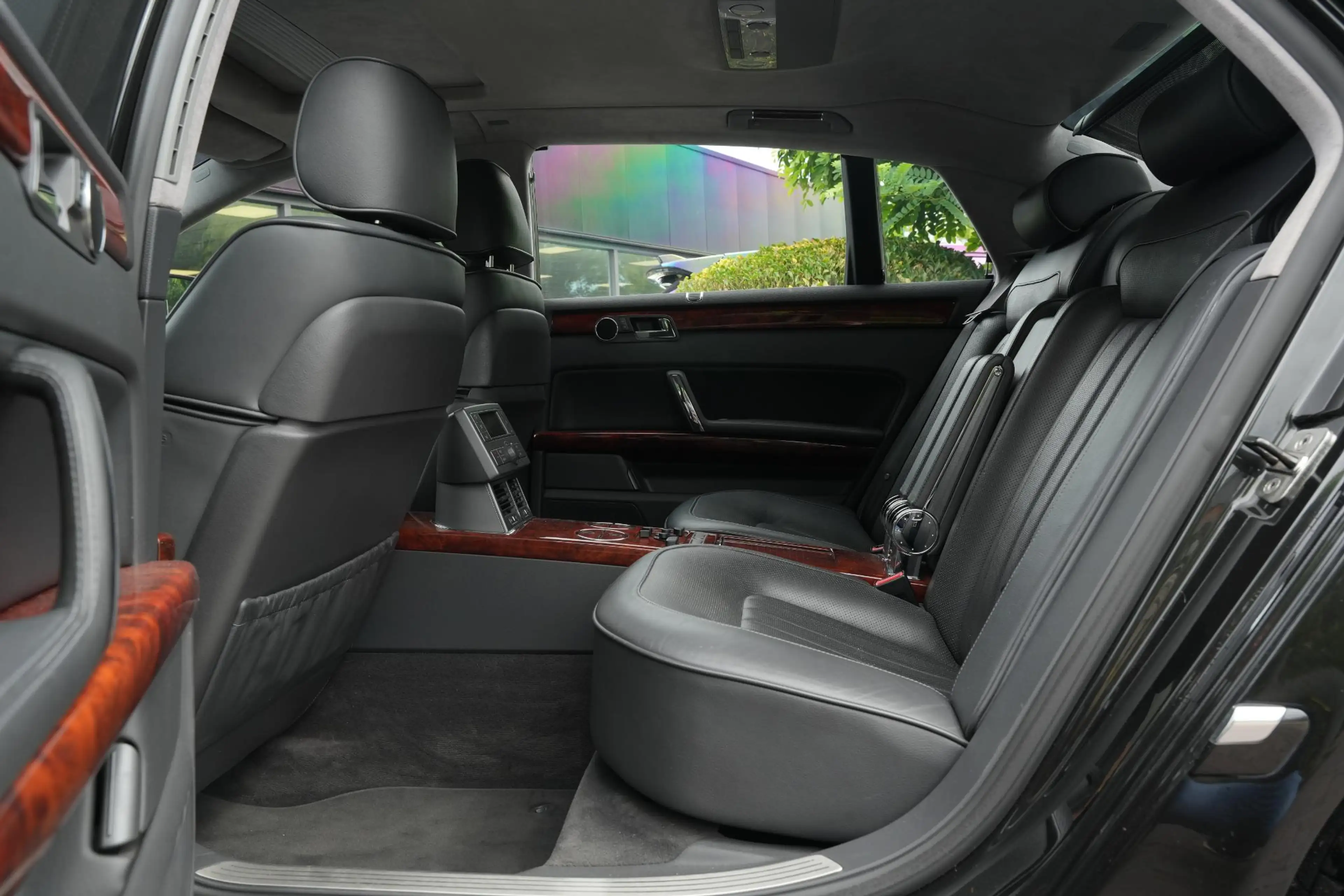 Volkswagen Phaeton 4.2 V8 4p. Lang LWB Youngtimer Stoelclima Massage — photo 36