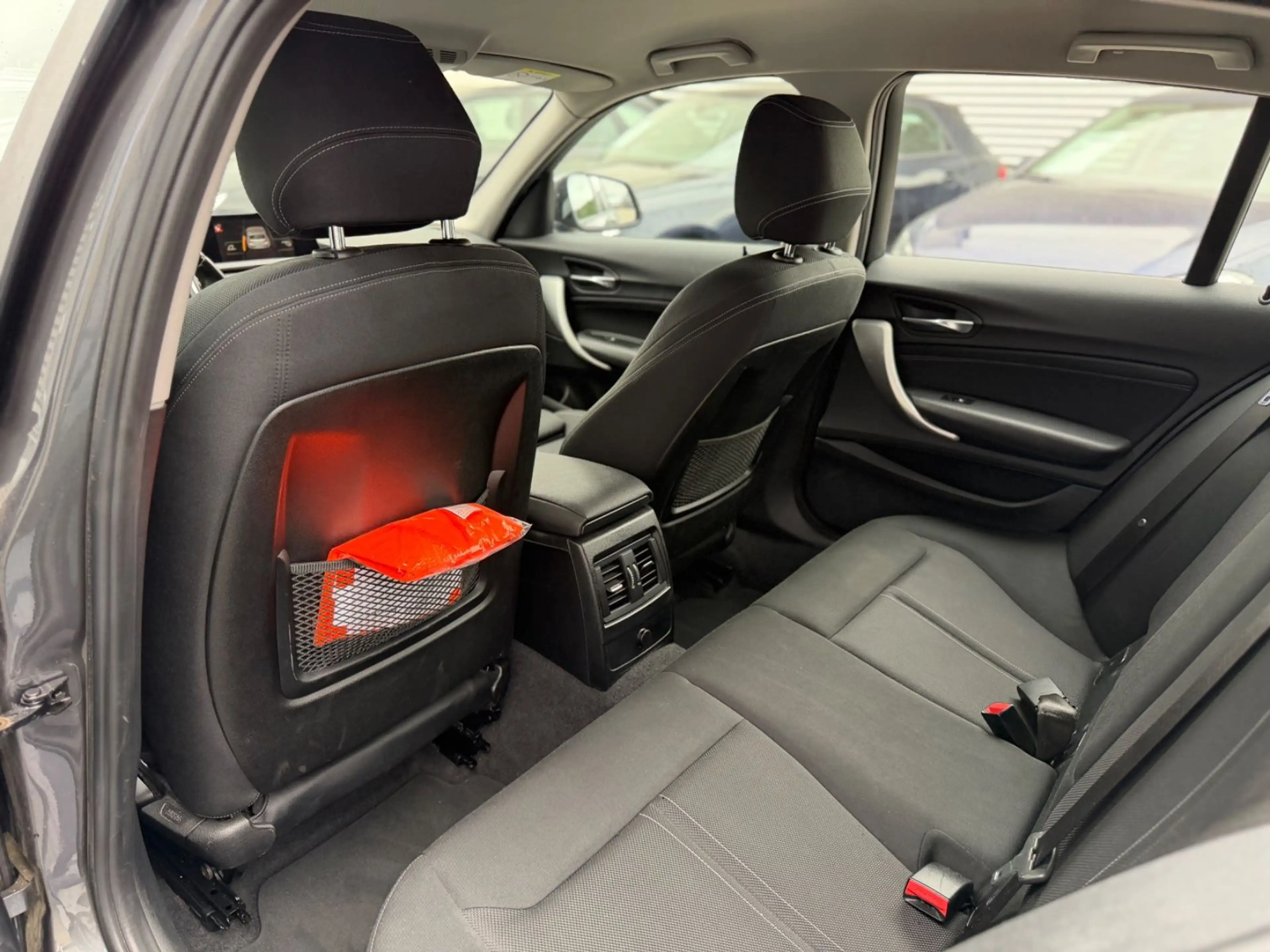 BMW 120 d xDrive Sport Line*Automatik*LED*R.Kamera* — photo 11
