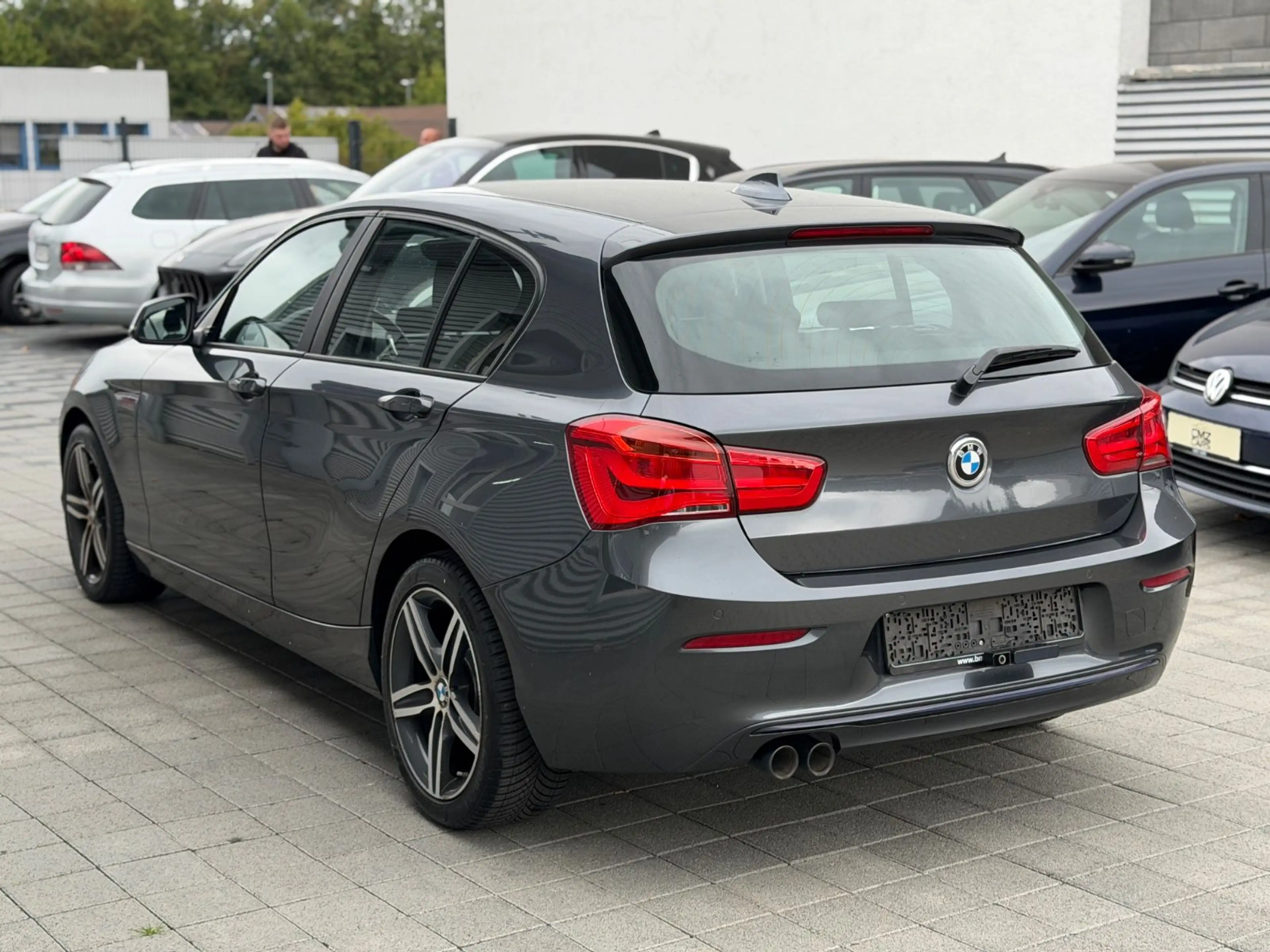 BMW 120 d xDrive Sport Line*Automatik*LED*R.Kamera* — photo 8