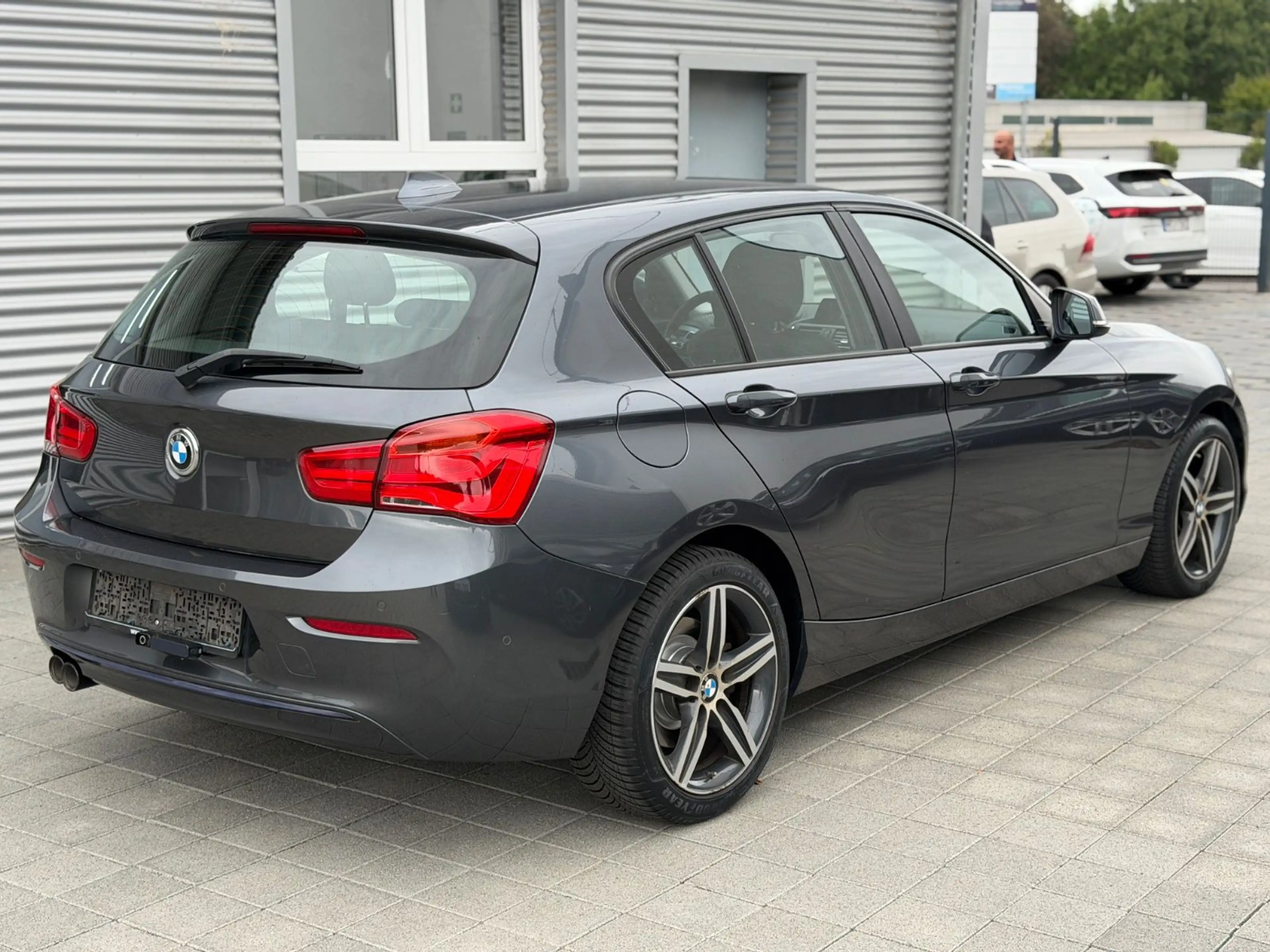 BMW 120 d xDrive Sport Line*Automatik*LED*R.Kamera* — photo 6