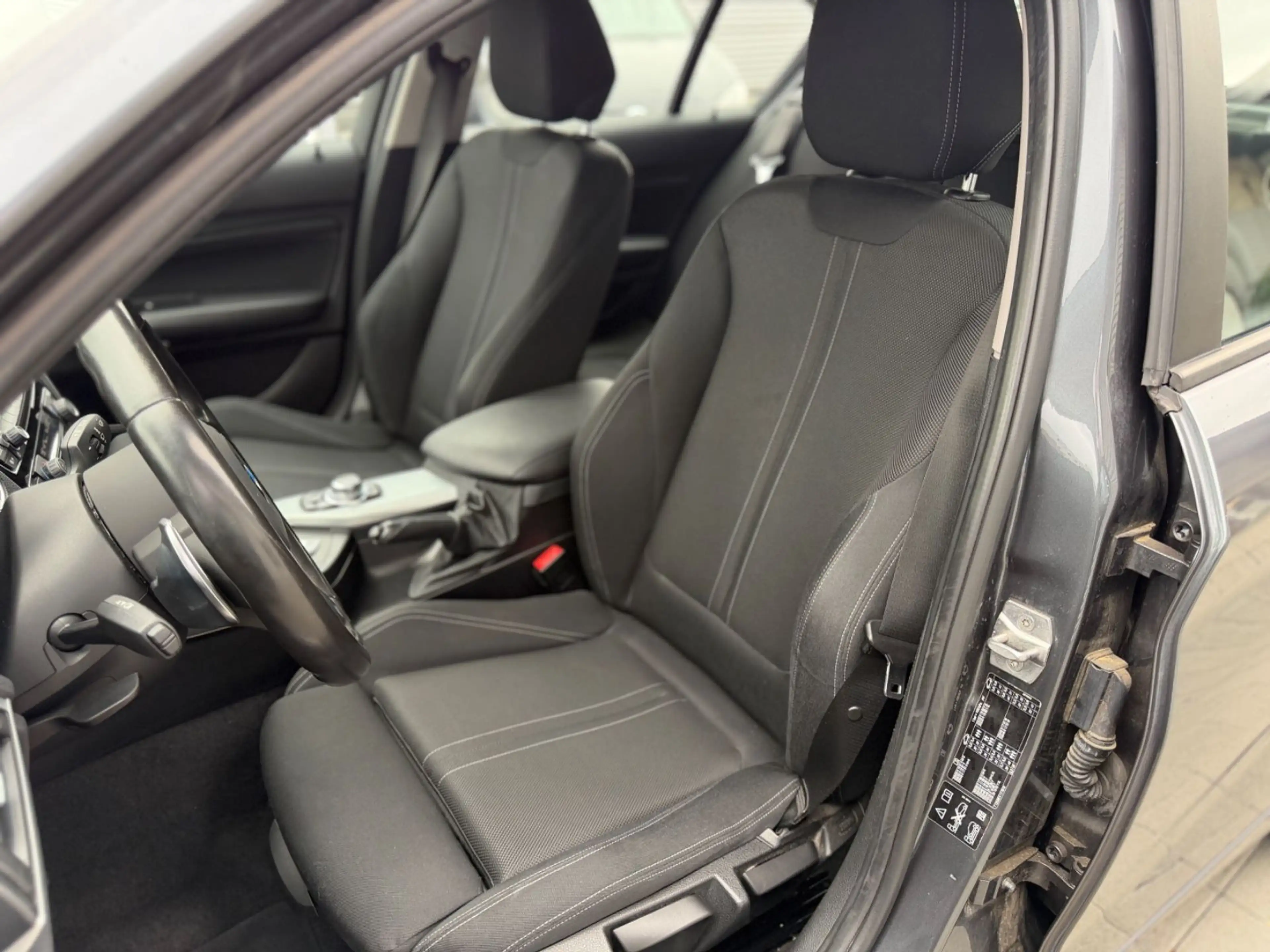 BMW 120 d xDrive Sport Line*Automatik*LED*R.Kamera* — photo 10
