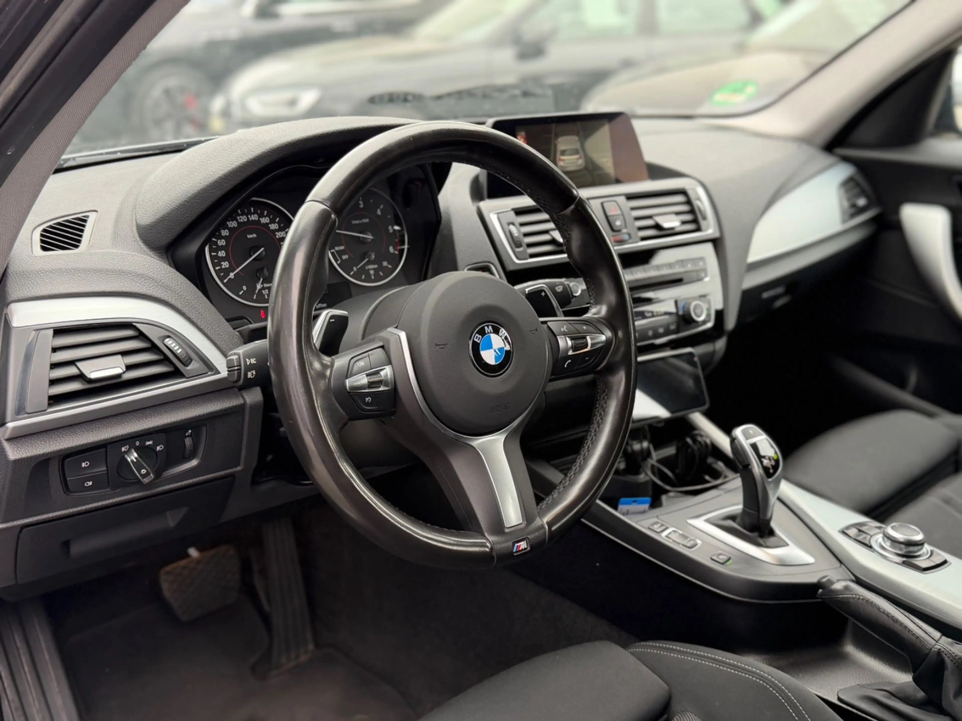 BMW 120 d xDrive Sport Line*Automatik*LED*R.Kamera* — photo 9