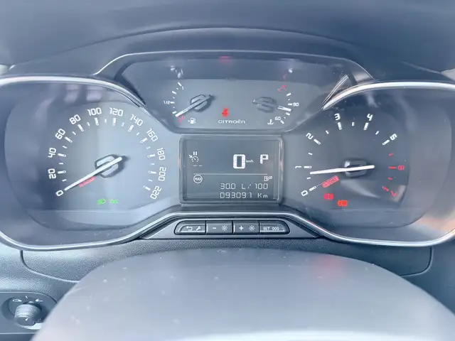 Citroen C3 view 12
