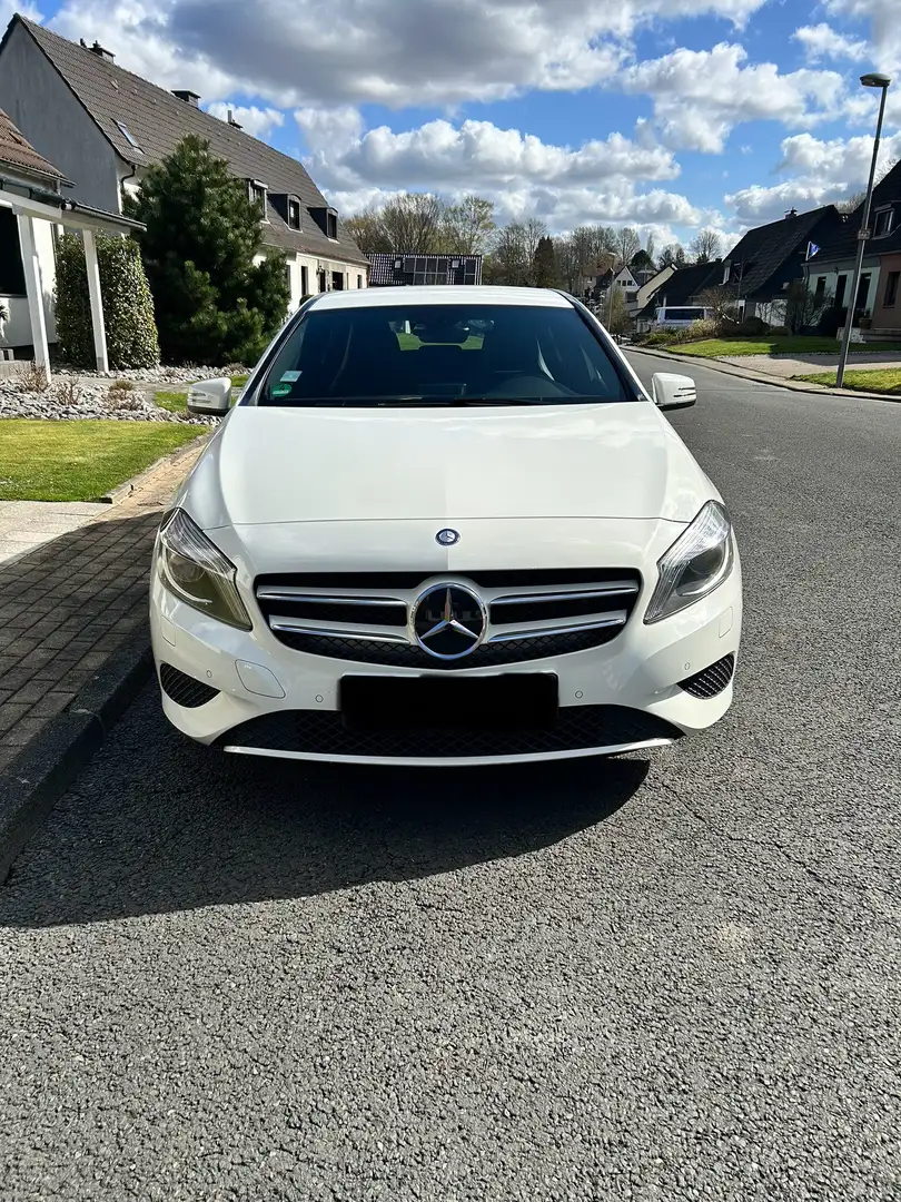 Mercedes-Benz A 200 CDI (BlueEFFICIENCY) 7G-DCT Weiß - 1
