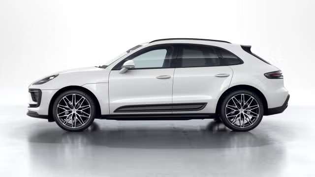 2026 Porsche Macan AWD alt 2
