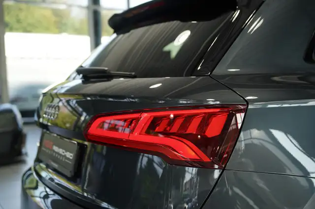 Audi SQ5 view 15