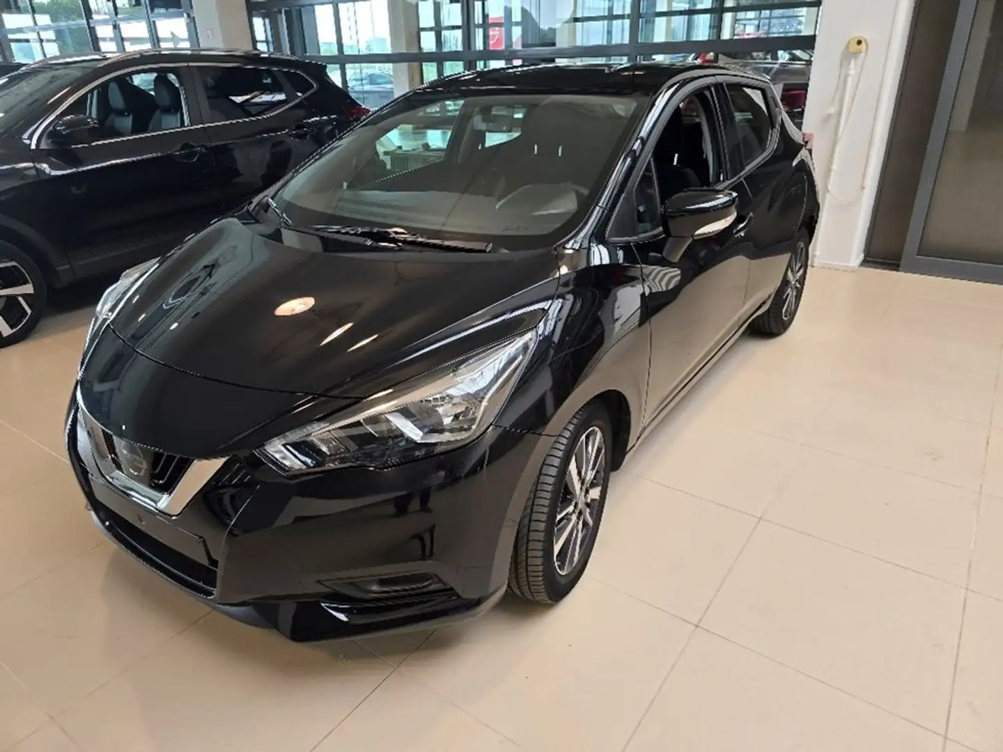Nissan Micra 1.0 N-CONNECTA Zwart - 1
