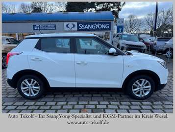 Quartz 2WD, AHK, Allwetter, Scheckheft gepflegt.