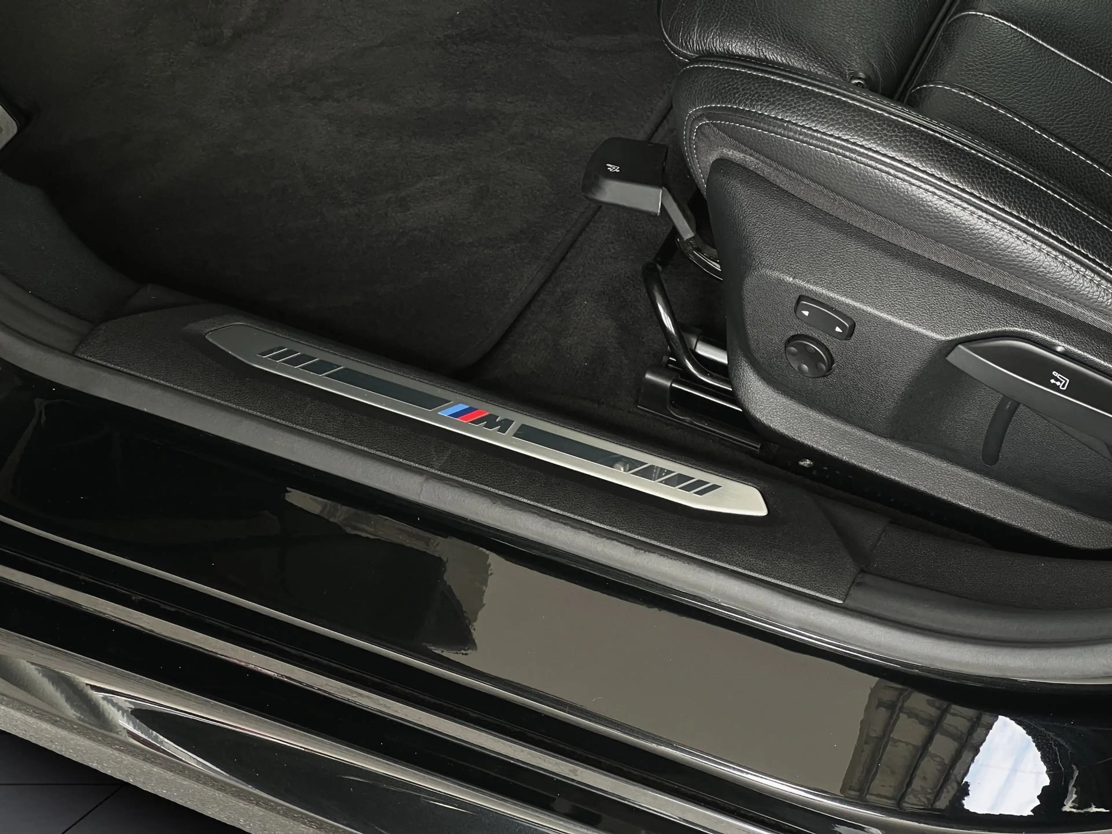 BMW 218 i GranCoupé M-Sport LED HUD HiFi M-Sitze — photo 15