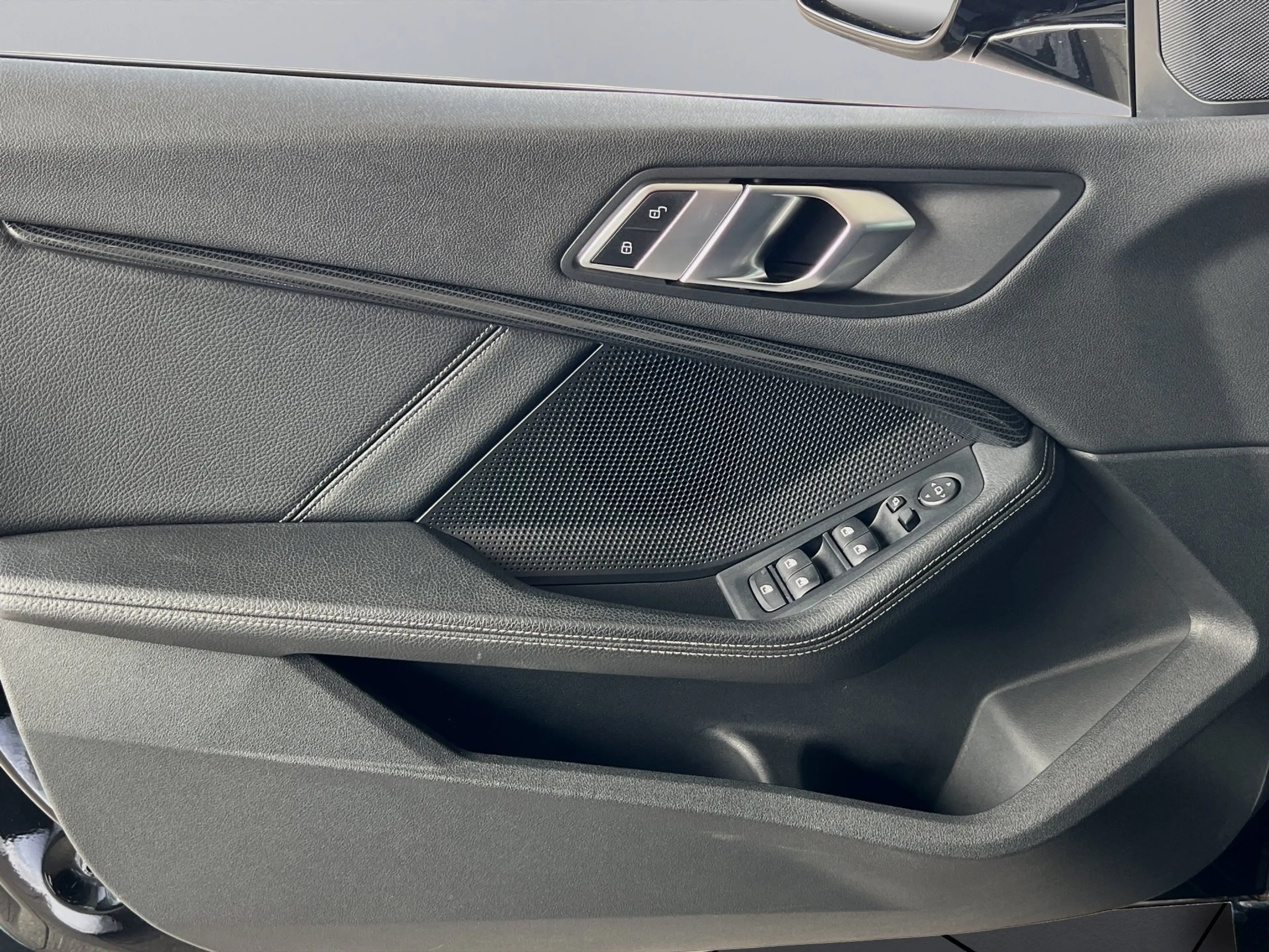 BMW 218 i GranCoupé M-Sport LED HUD HiFi M-Sitze — photo 14