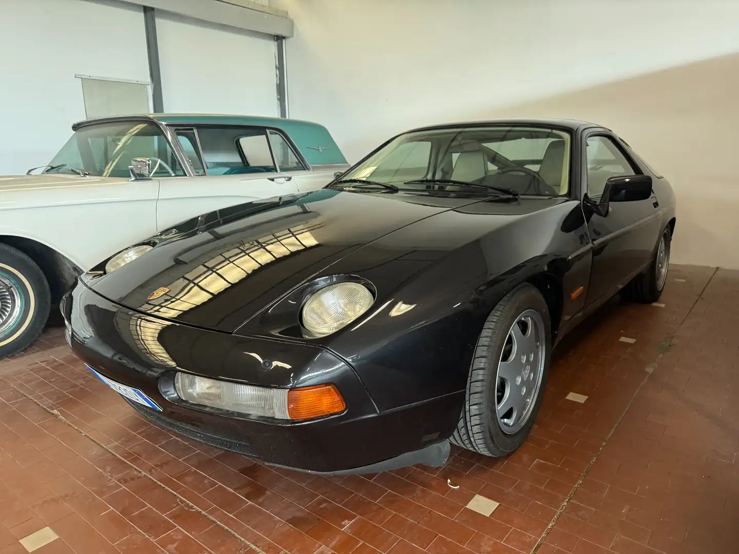 Porsche 928 5.0 S4 auto Fekete - 1