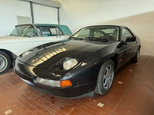 Porsche 928 5.0 S4 auto