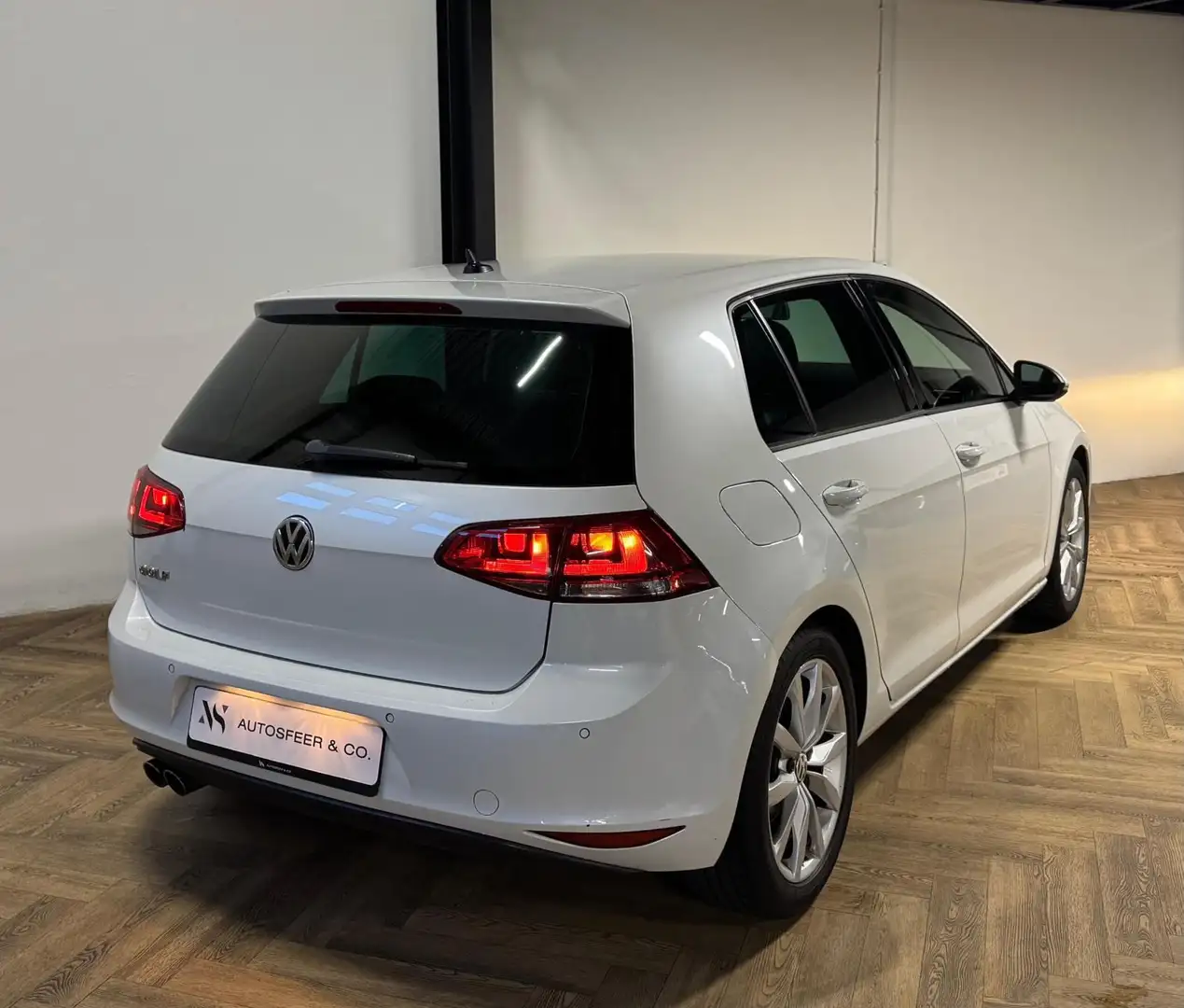 Volkswagen Golf 1.4 TSI ACT Highline PDC NAVI Blanc - 2