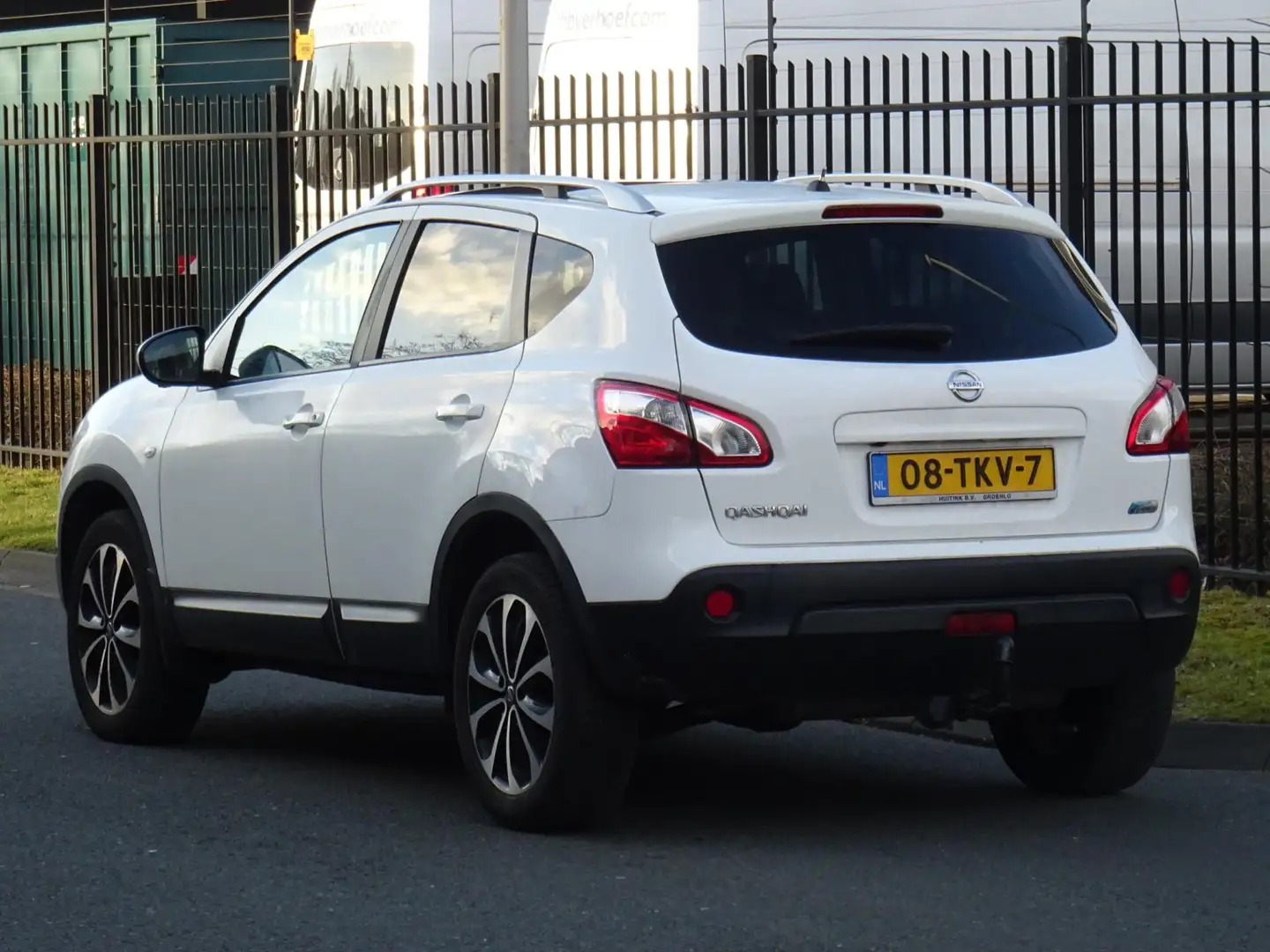 Nissan Qashqai 1.6 dCi NAP/PANORAMADAK/NAVI/360-CAMERA/APK Wit - 2
