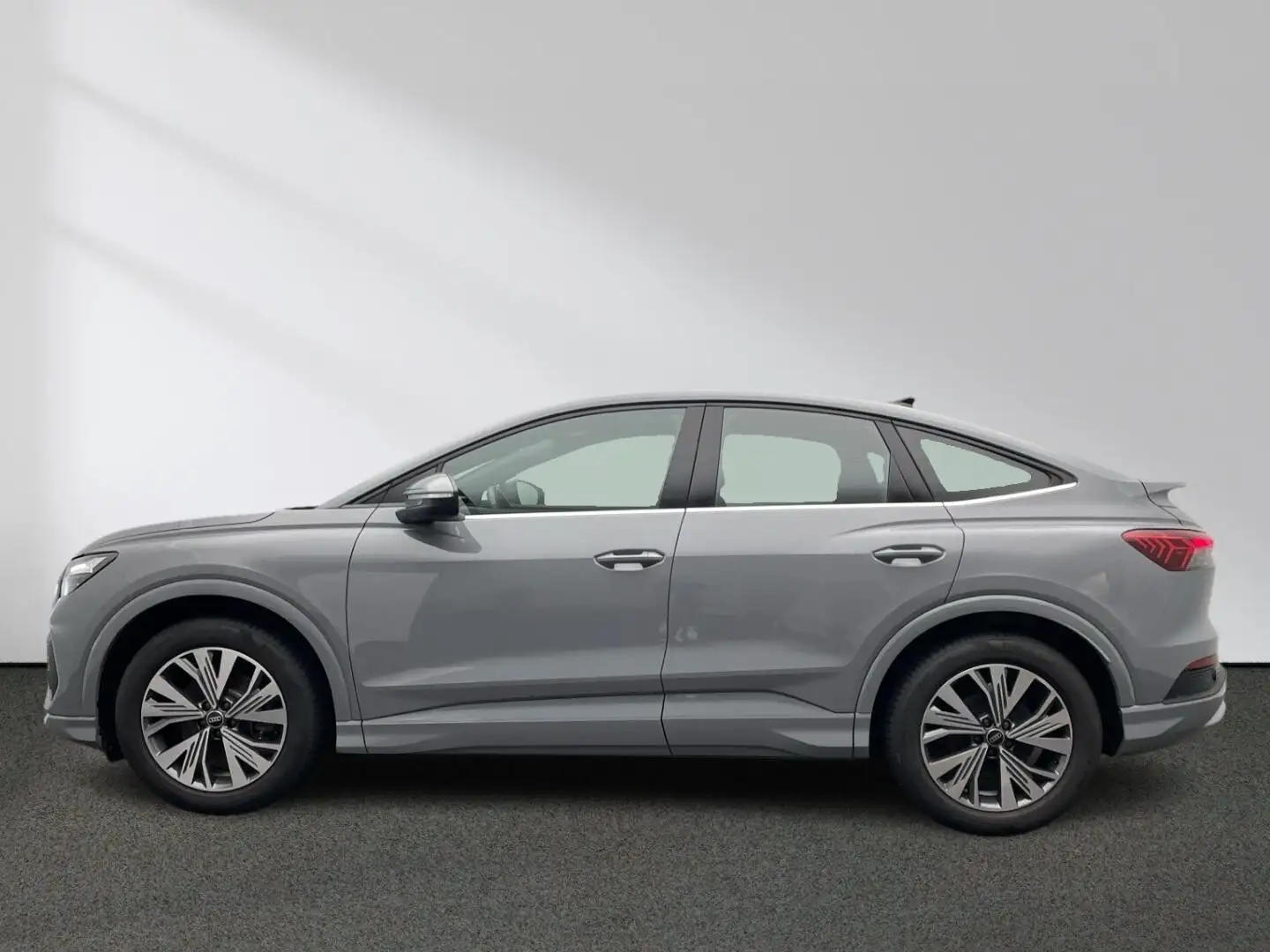 Audi Q4 e-tron Sportback 35 MMI LED PDC SHZ Grau - 2