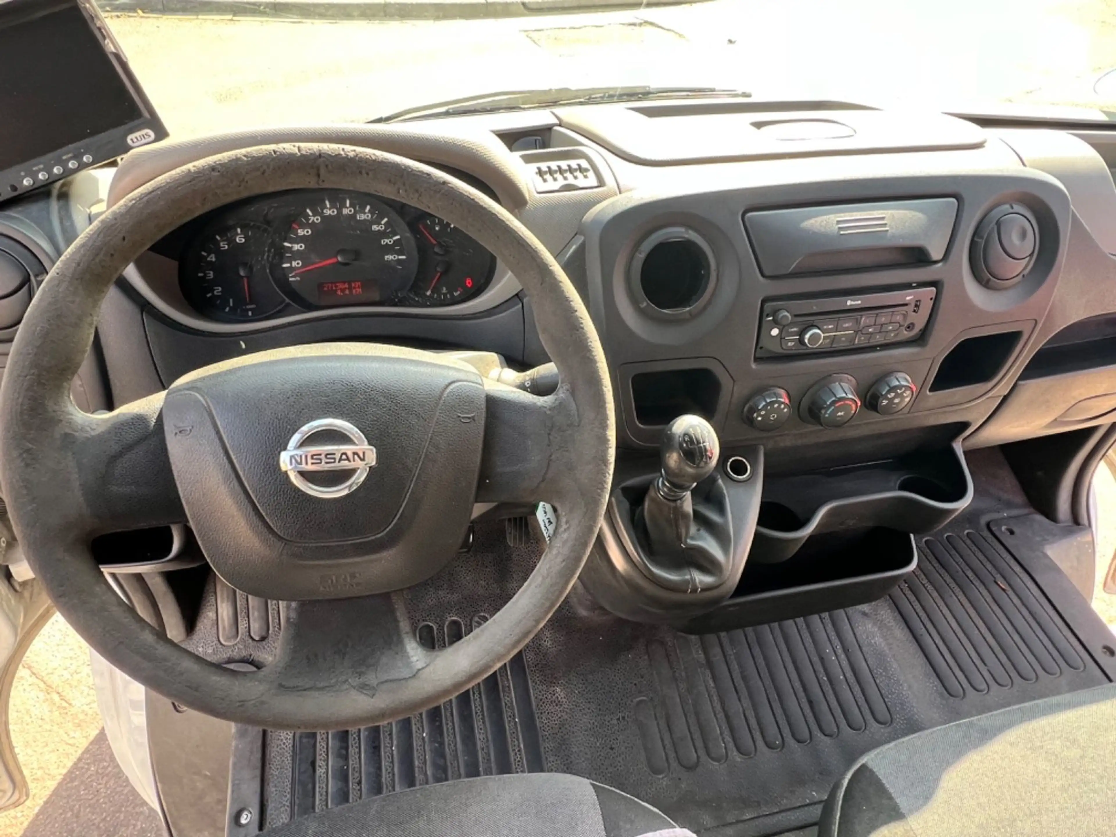 Nissan NV400 Kastenwagen L1H1 3,3t PRO CDI / 1. Hand — photo 7