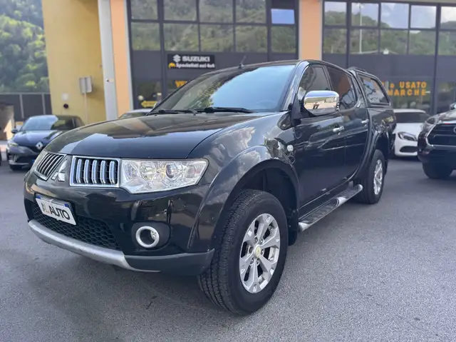 Mitsubishi L200 L200 Cab IV 2010 d.cab 2.5 di-d Intense Plus 178cv