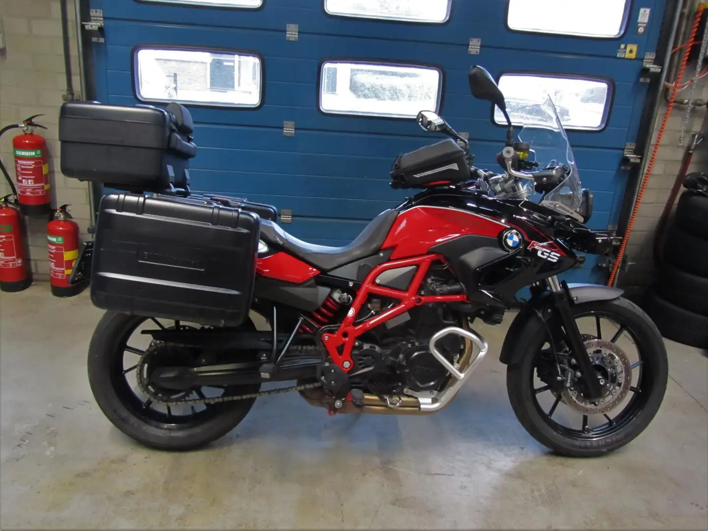 BMW F 700 GS |Nieuwjaarsactie €7750,-|Handvatverwarming|Smalle Rojo - 1