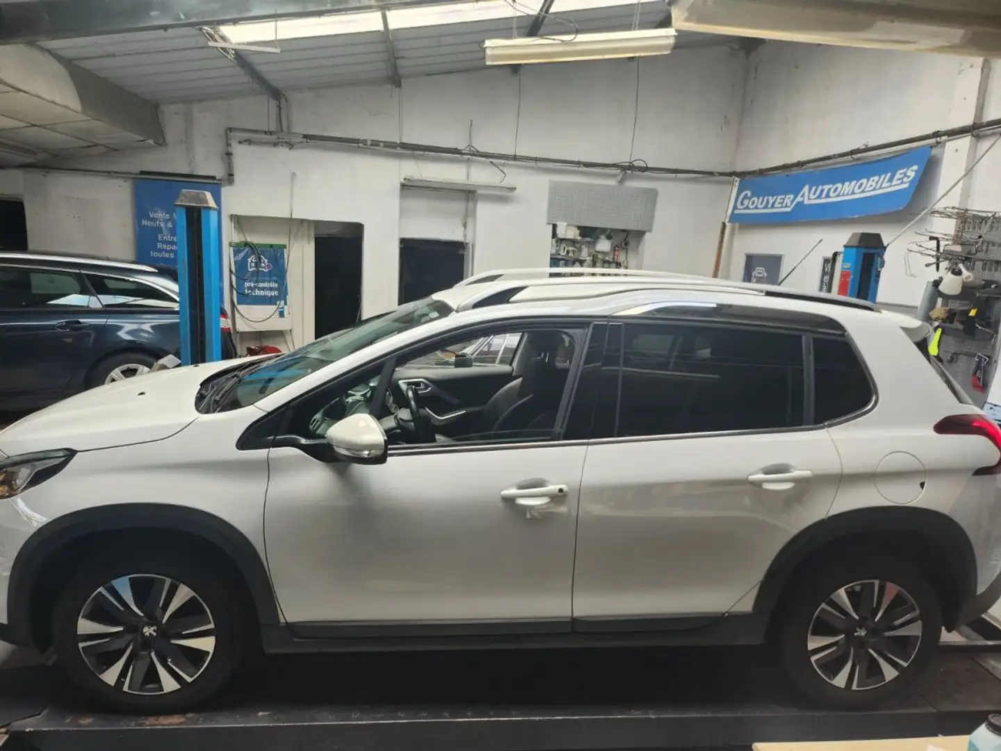 Peugeot 2008 2008 ALLURE HDI EAT6 Blanc - 2