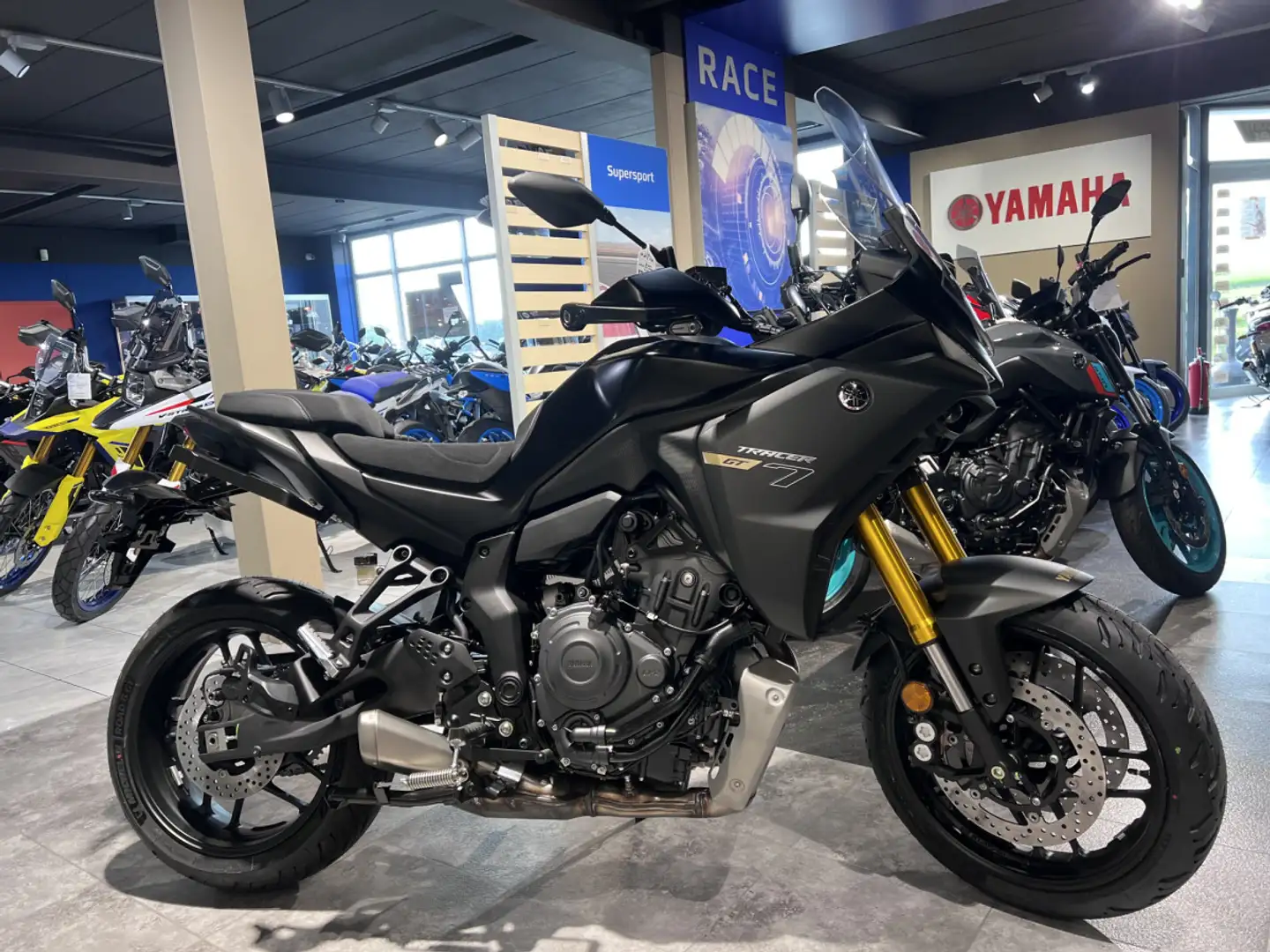 Yamaha Tracer 700 GT Noir - 1