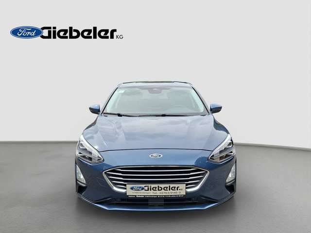 Ford Focus Cool & Connect *LED*Navi*PDC*AHK*Alu*Winterpaket*