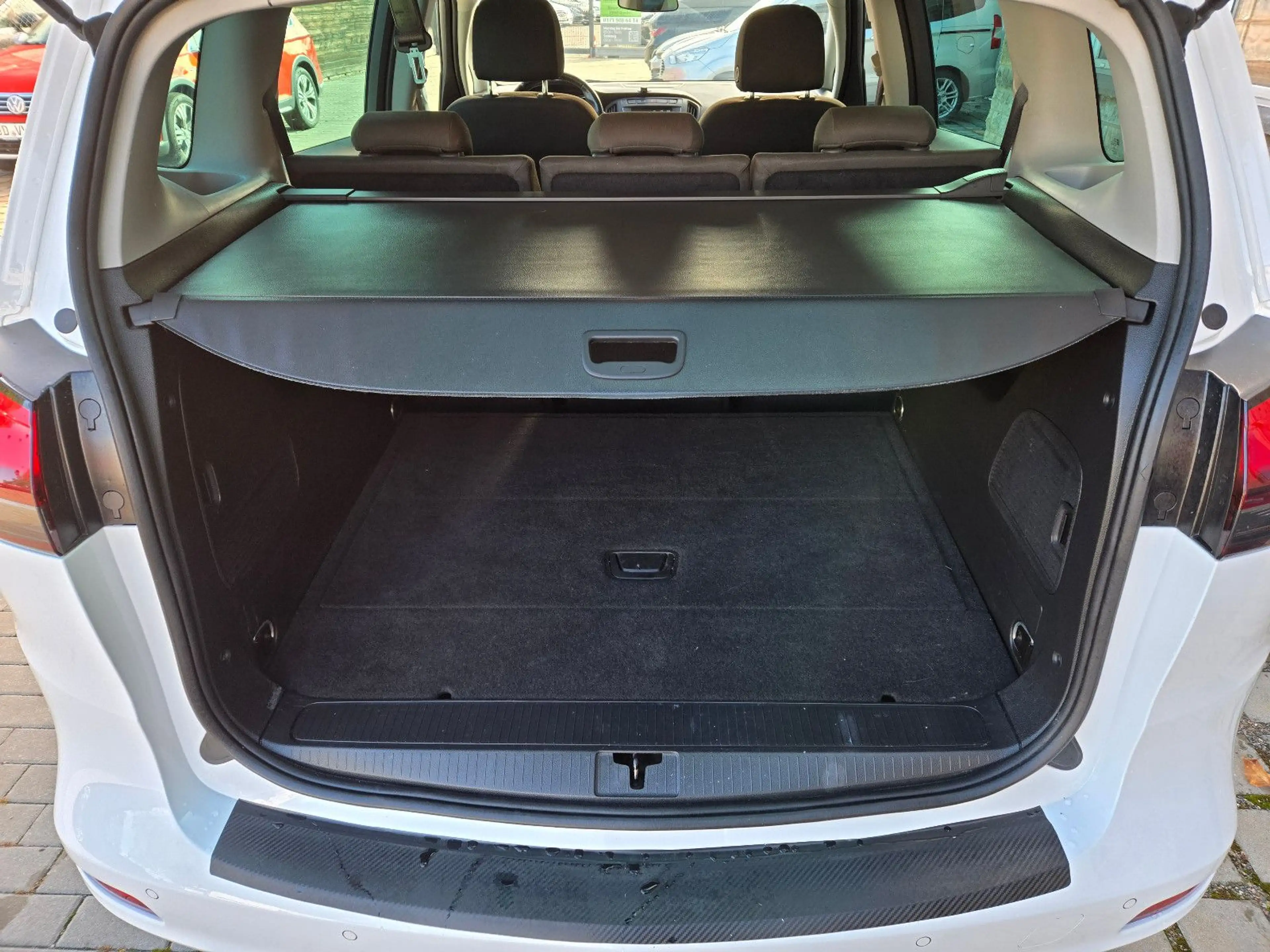 Opel Zafira C ON — photo 13