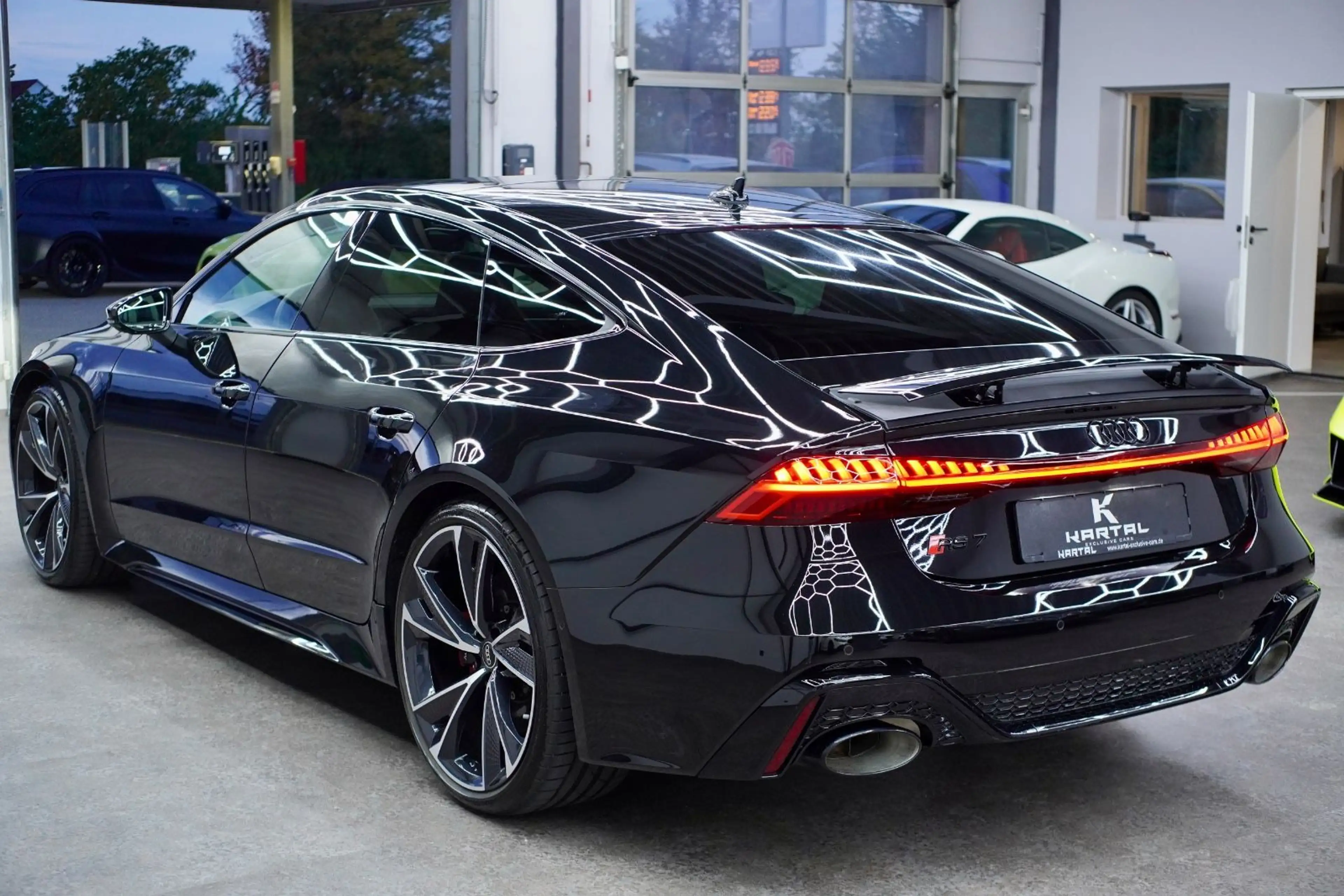 Audi RS7 *MYTHOSBLACK*CARBON*KERAMIK*PANO* — photo 13