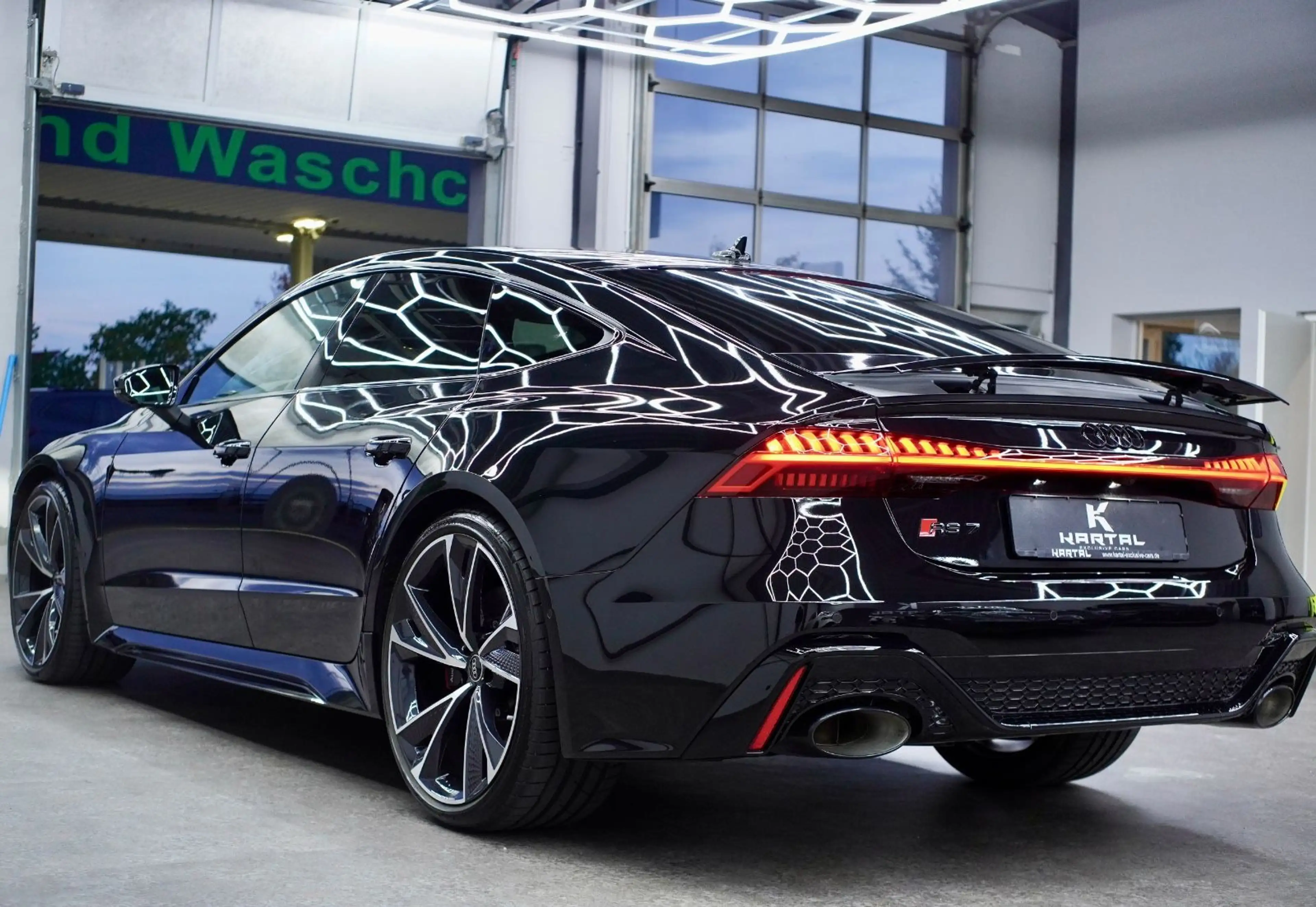 Audi RS7 *MYTHOSBLACK*CARBON*KERAMIK*PANO* — photo 12
