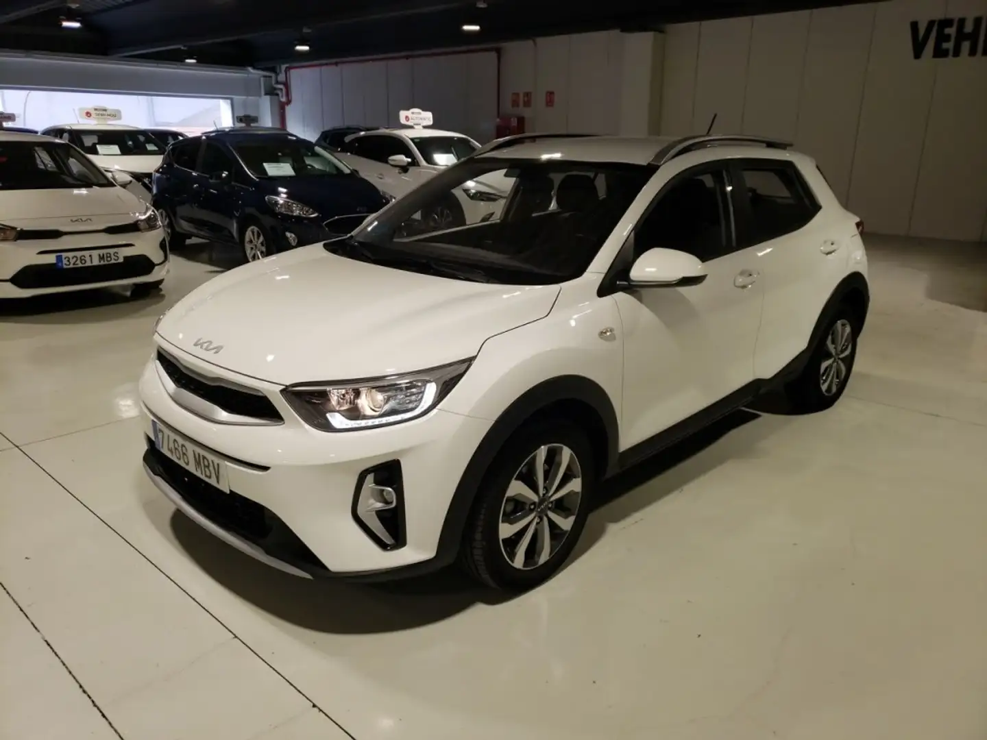 Kia Stonic 1.2 DPi Concept Beyaz - 1