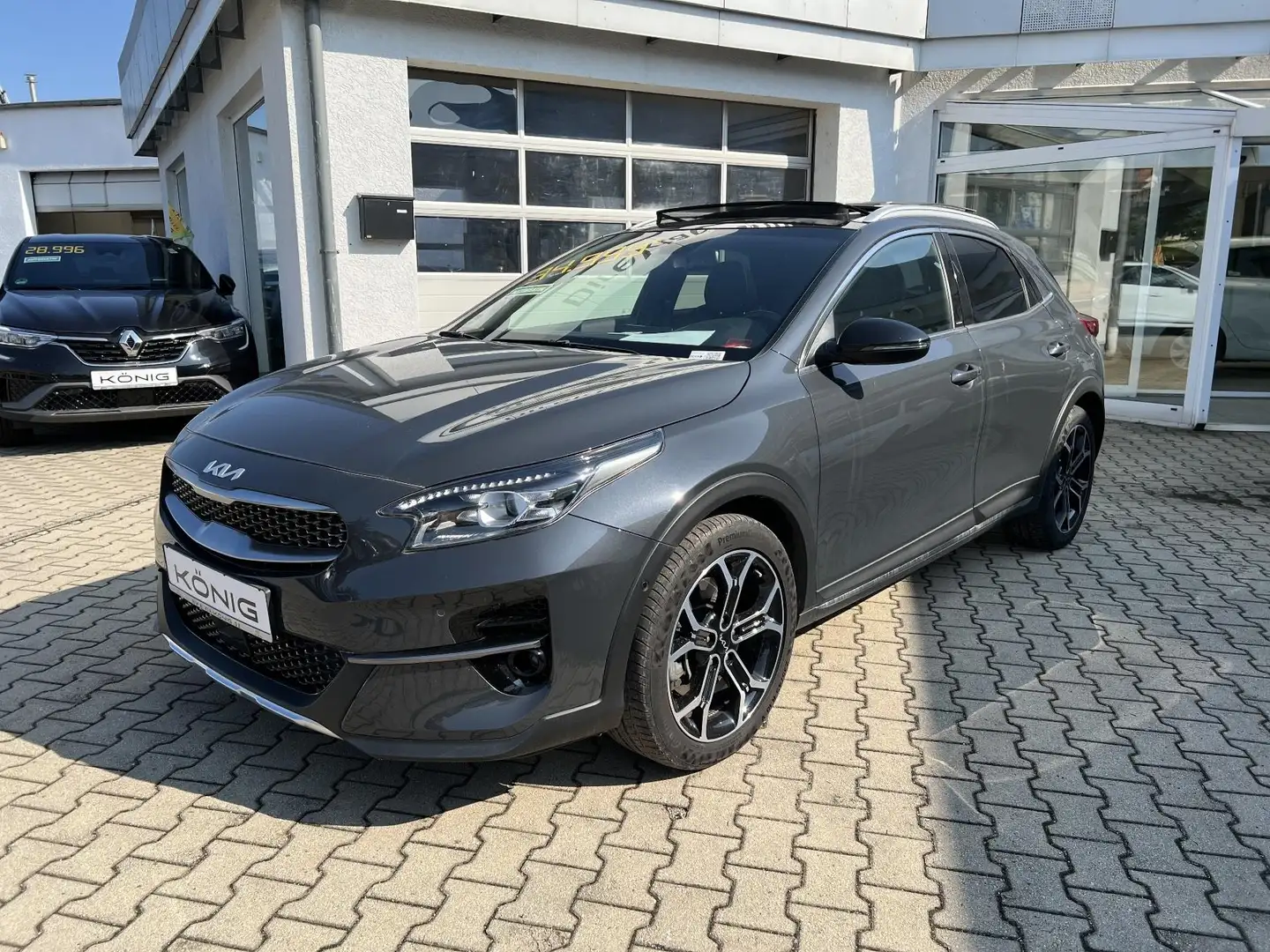 Kia XCeed 1.6T DCT Black Xdition Klimaautomatik Gris - 1