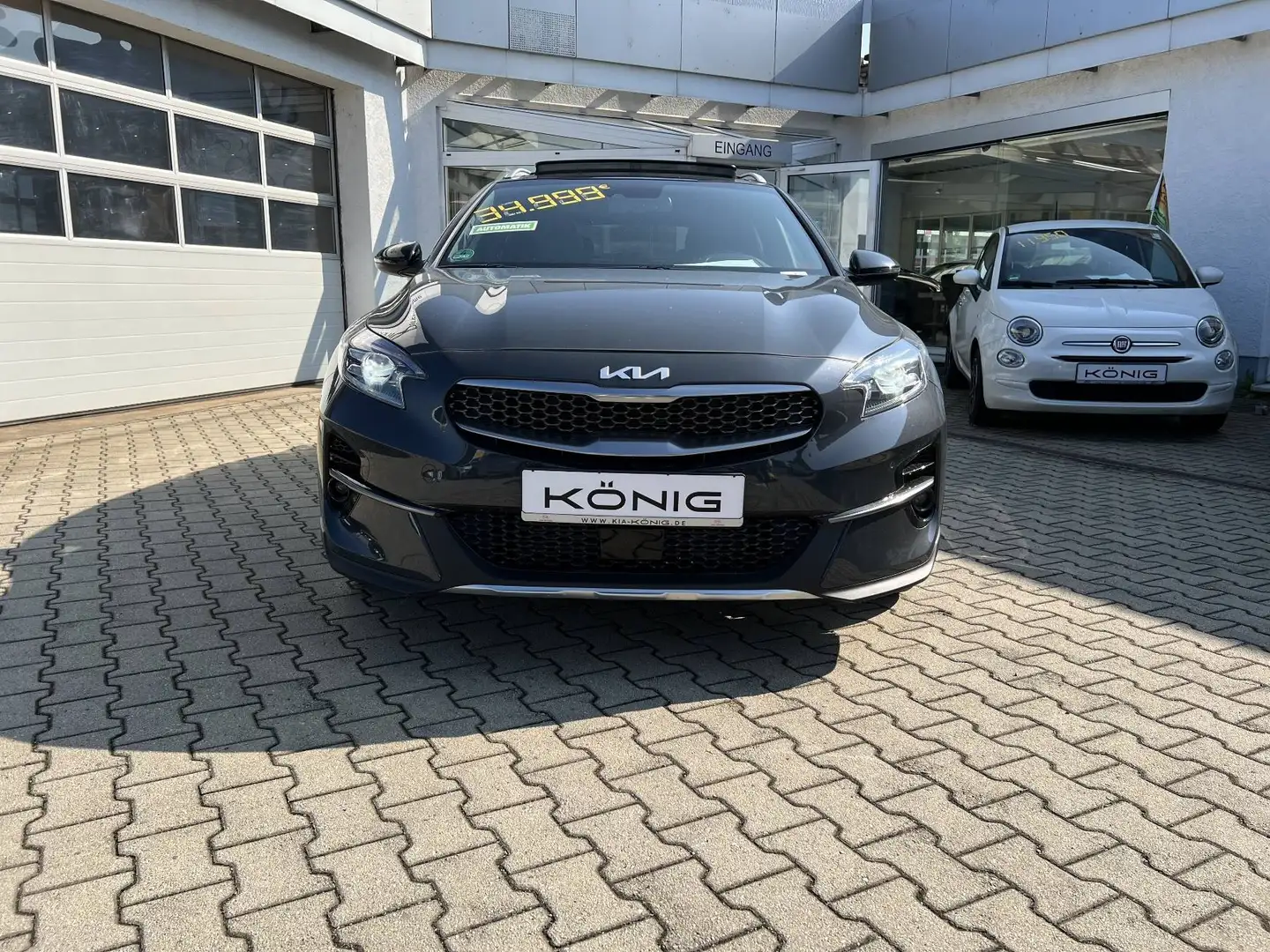 Kia XCeed 1.6T DCT Black Xdition Klimaautomatik Gris - 2