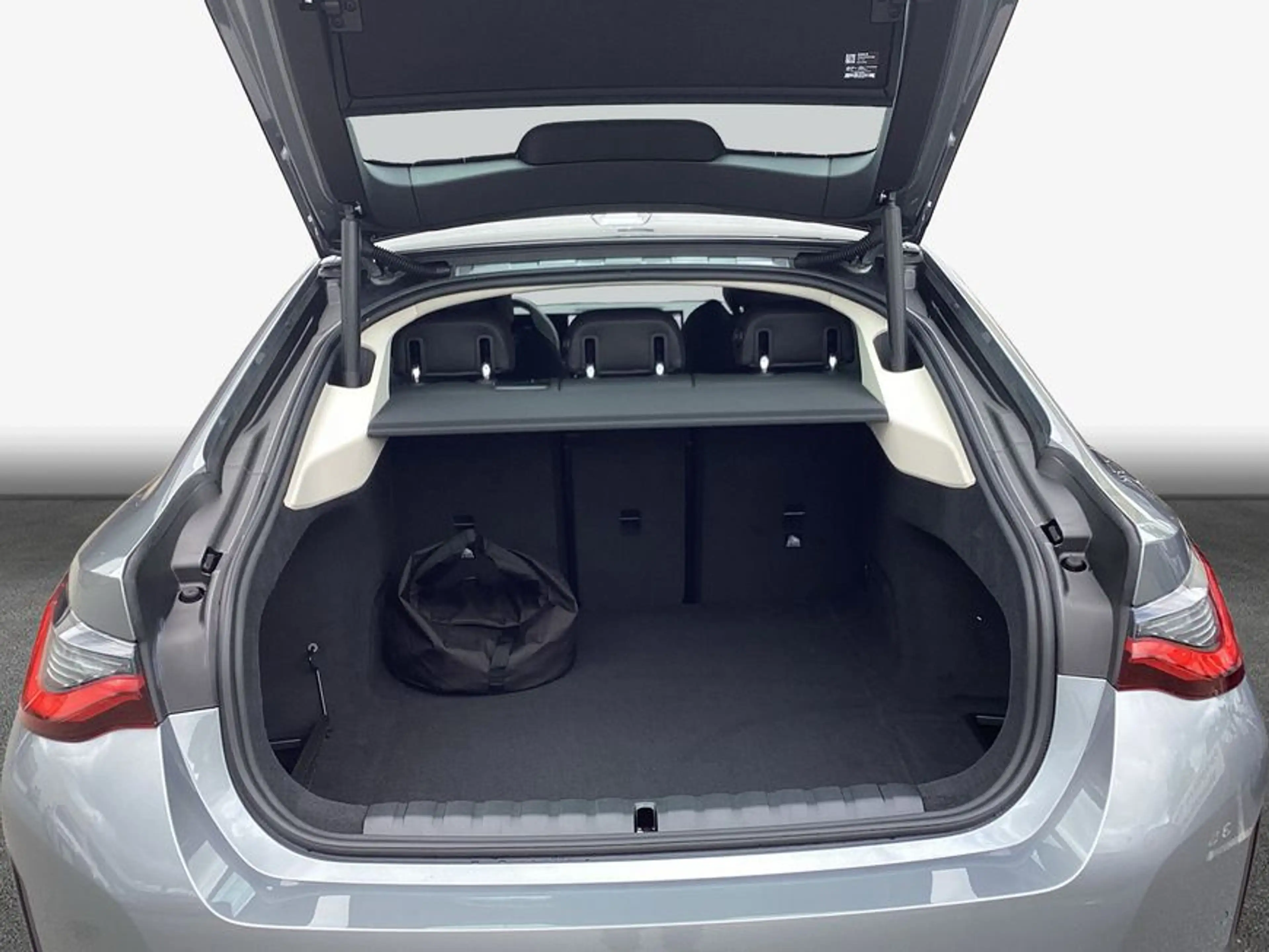 BMW i4 eDrive35 Gran Coupe 210 kW, 5-türig (Strom) — photo 10