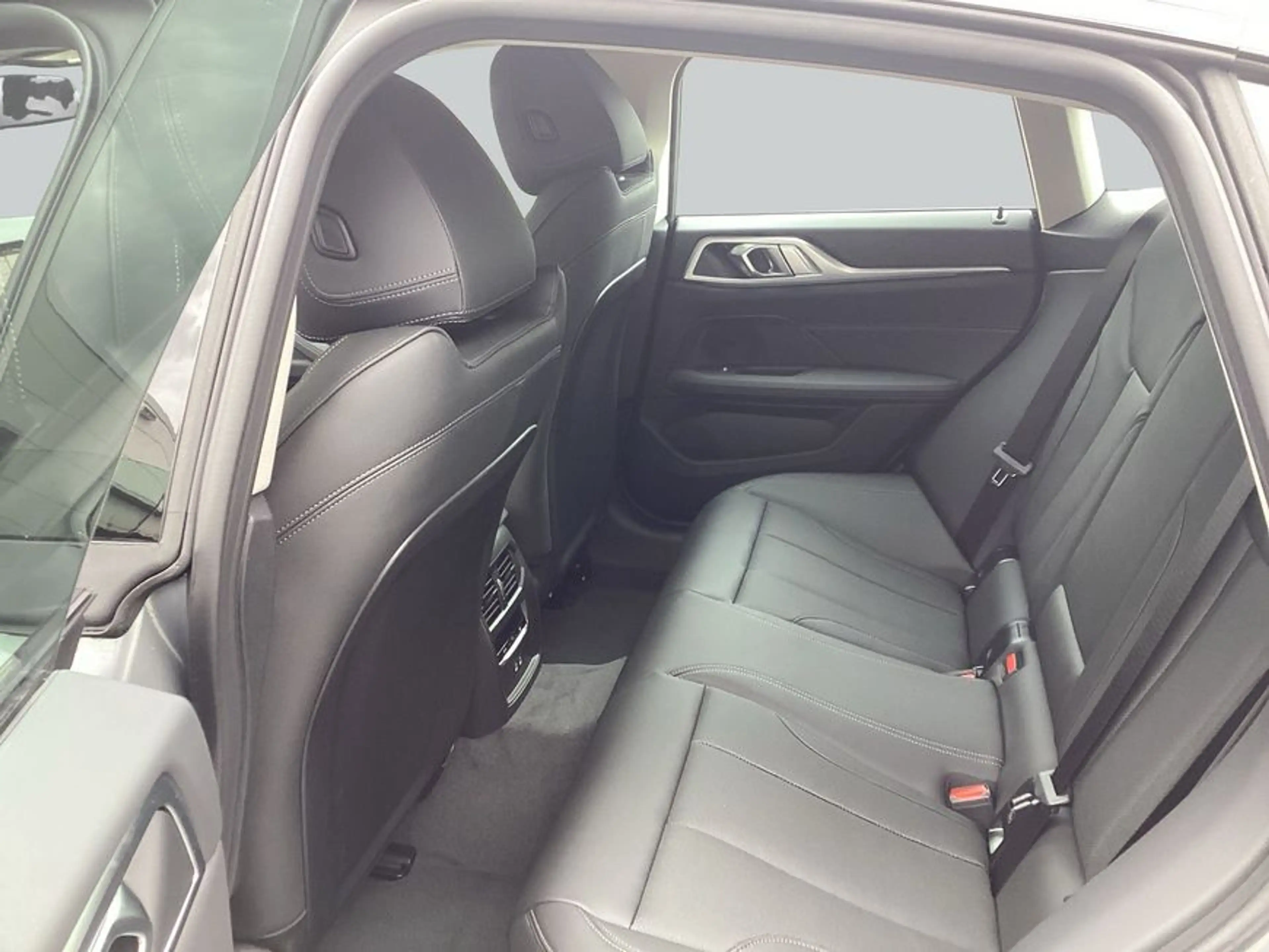 BMW i4 eDrive35 Gran Coupe 210 kW, 5-türig (Strom) — photo 13