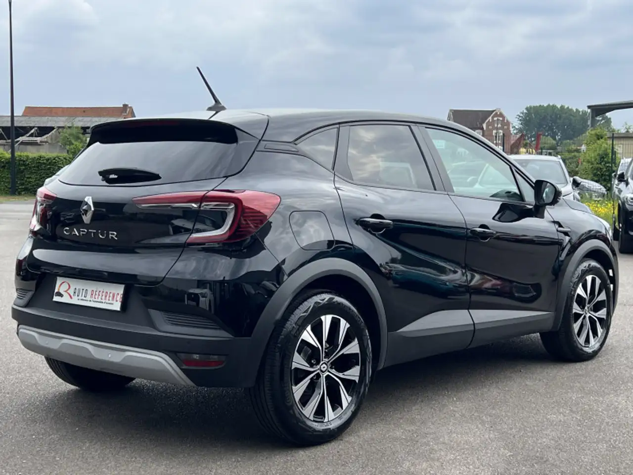 Renault Captur — photo 3