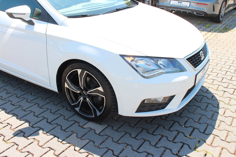 SEAT Leon 1.2 TSi Reference/SHEFT/KLIMA/PDC/AUX/RADIO — photo 9