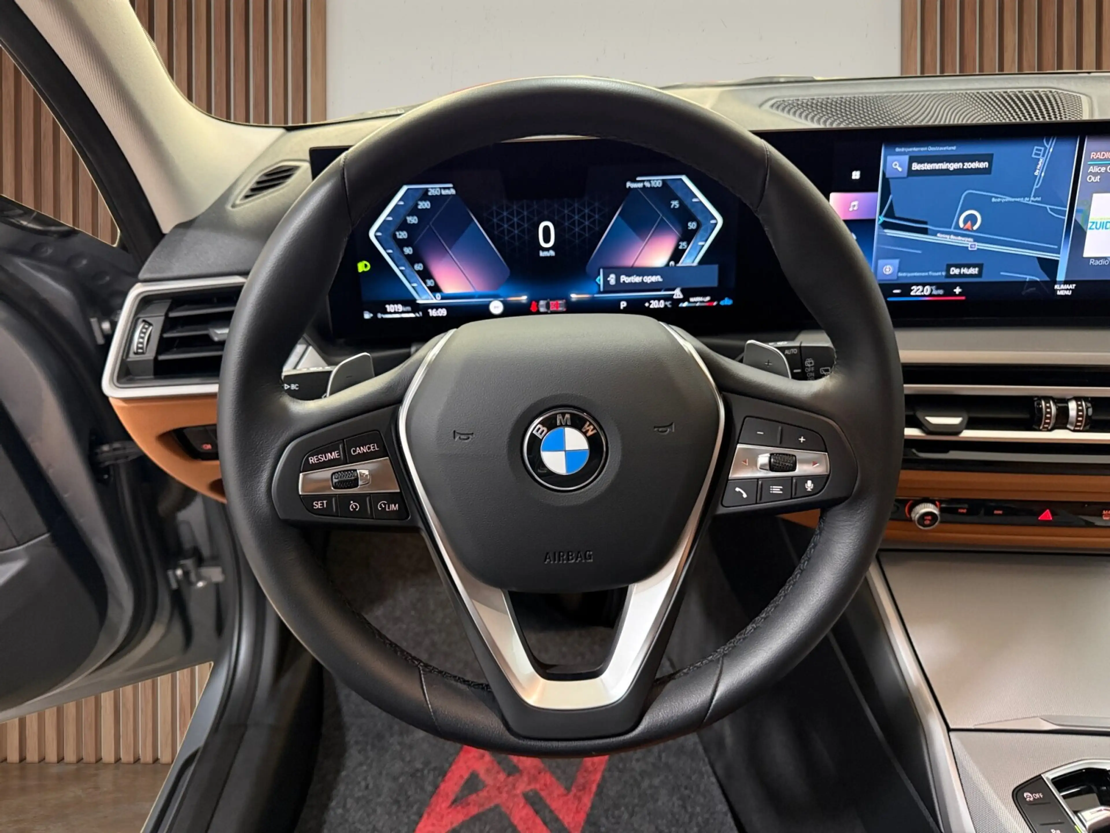 BMW 318 dA Touring ** Zetelverwarm | Navi/Carplay | Spo... — photo 15