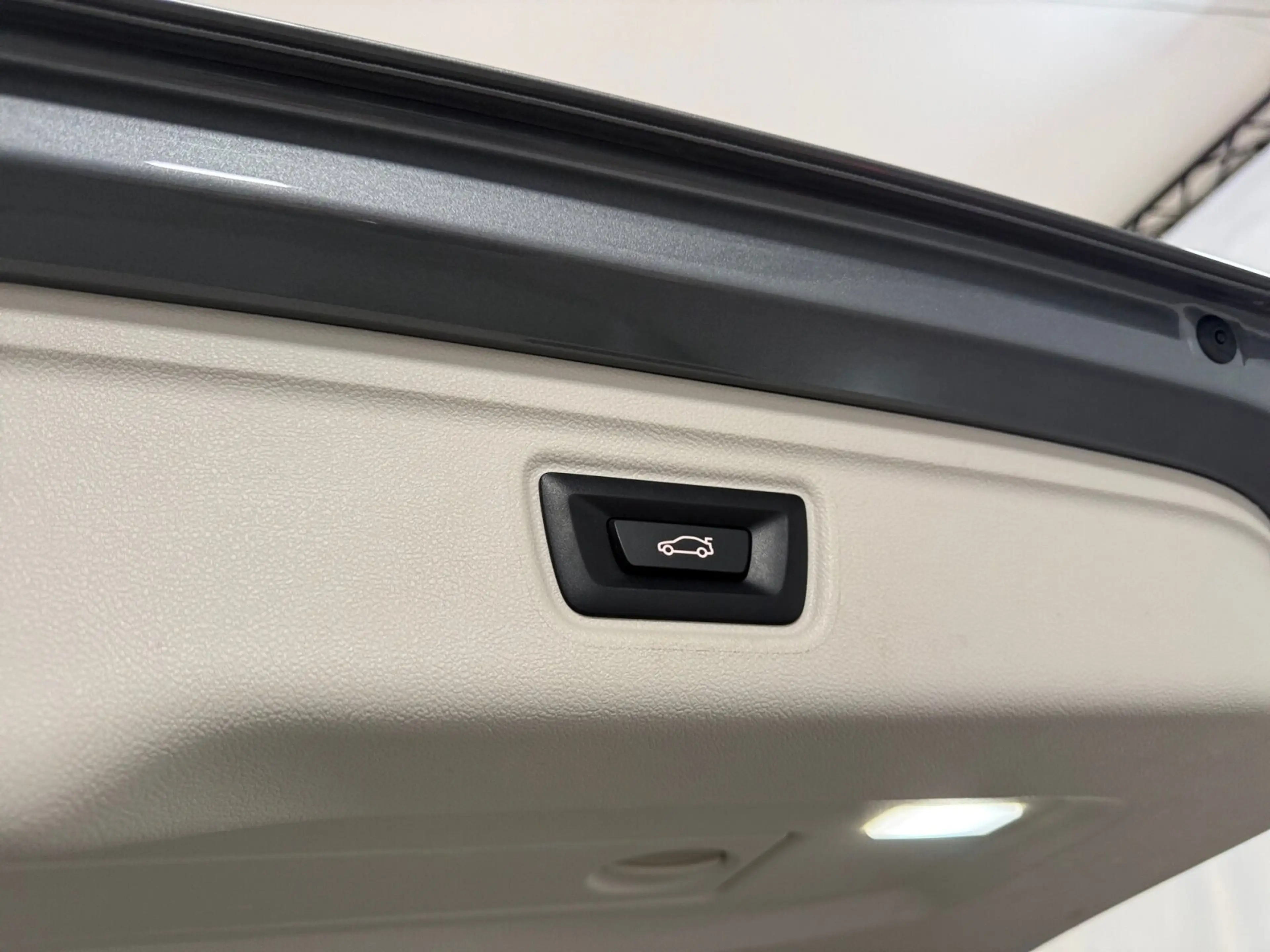 BMW 318 dA Touring ** Zetelverwarm | Navi/Carplay | Spo... — photo 26