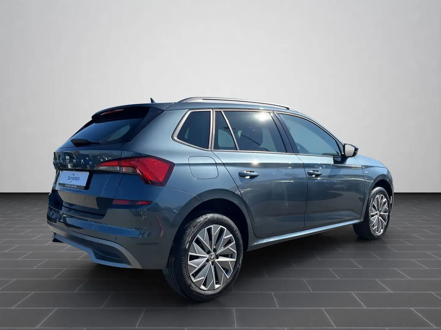 Skoda Kamiq Clever 1,0TSI 110PS DSG KAM Apple CarPlay Grau - 2
