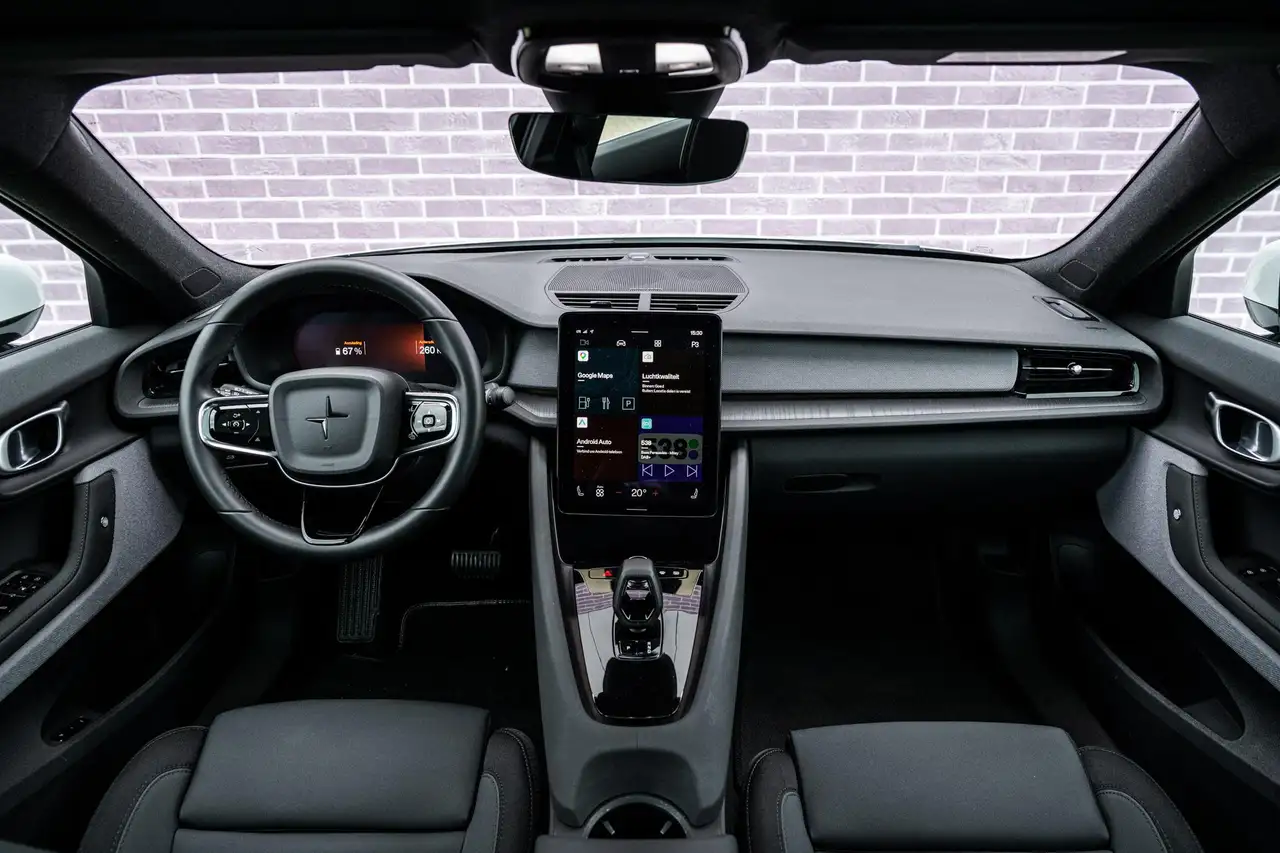 Polestar 2 2023